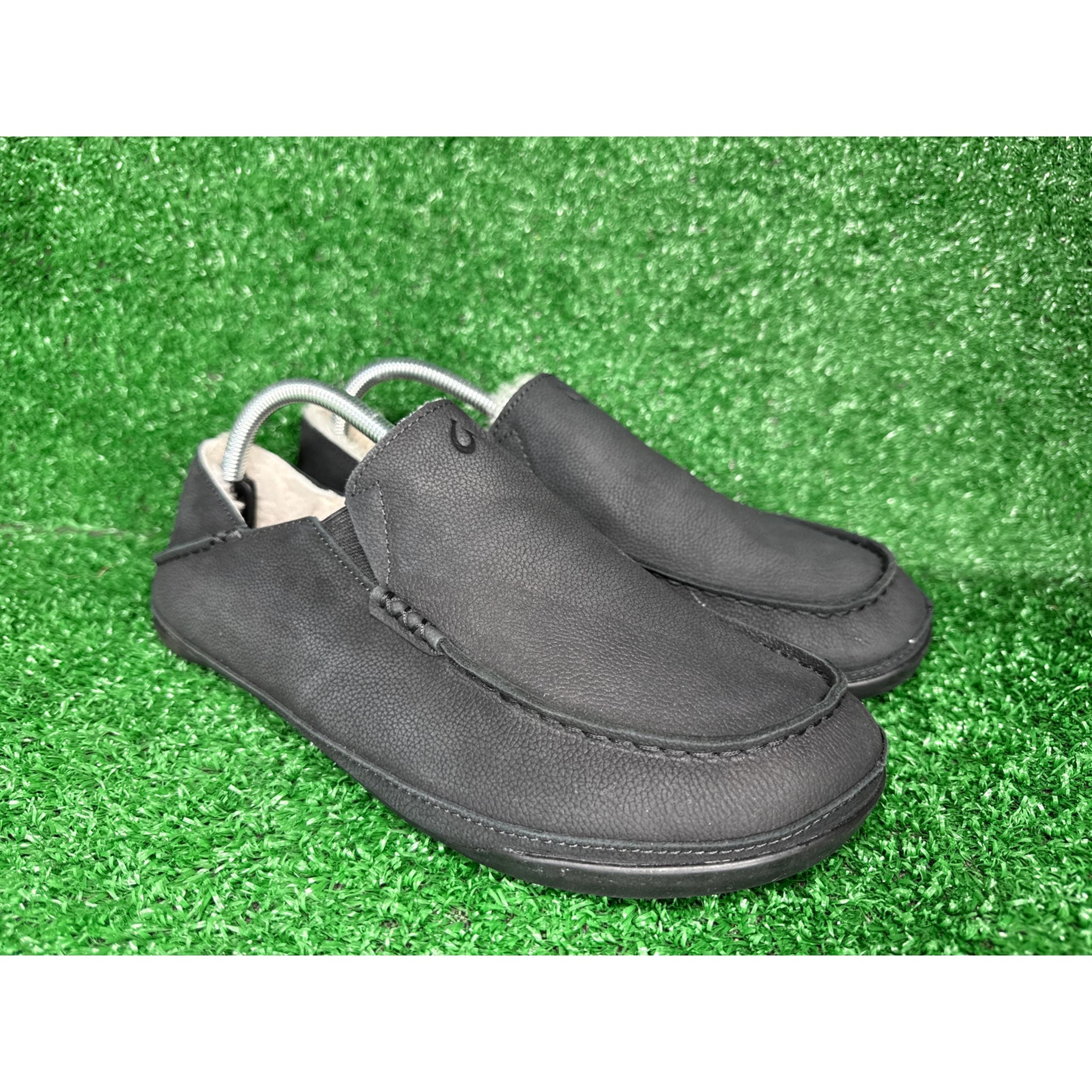 Olukai Men's Kipuka Hulu Black Leather Slip On Slippers Shearling Lining Size 9