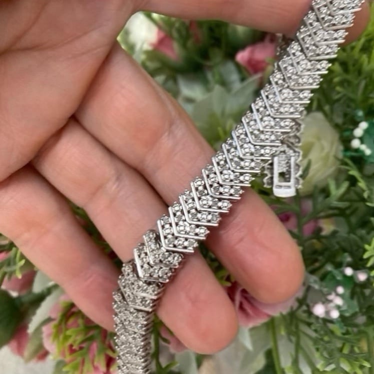 100 Genuine Diamonds Platinum Finish Chevron Tennis Bracelet 7.5”