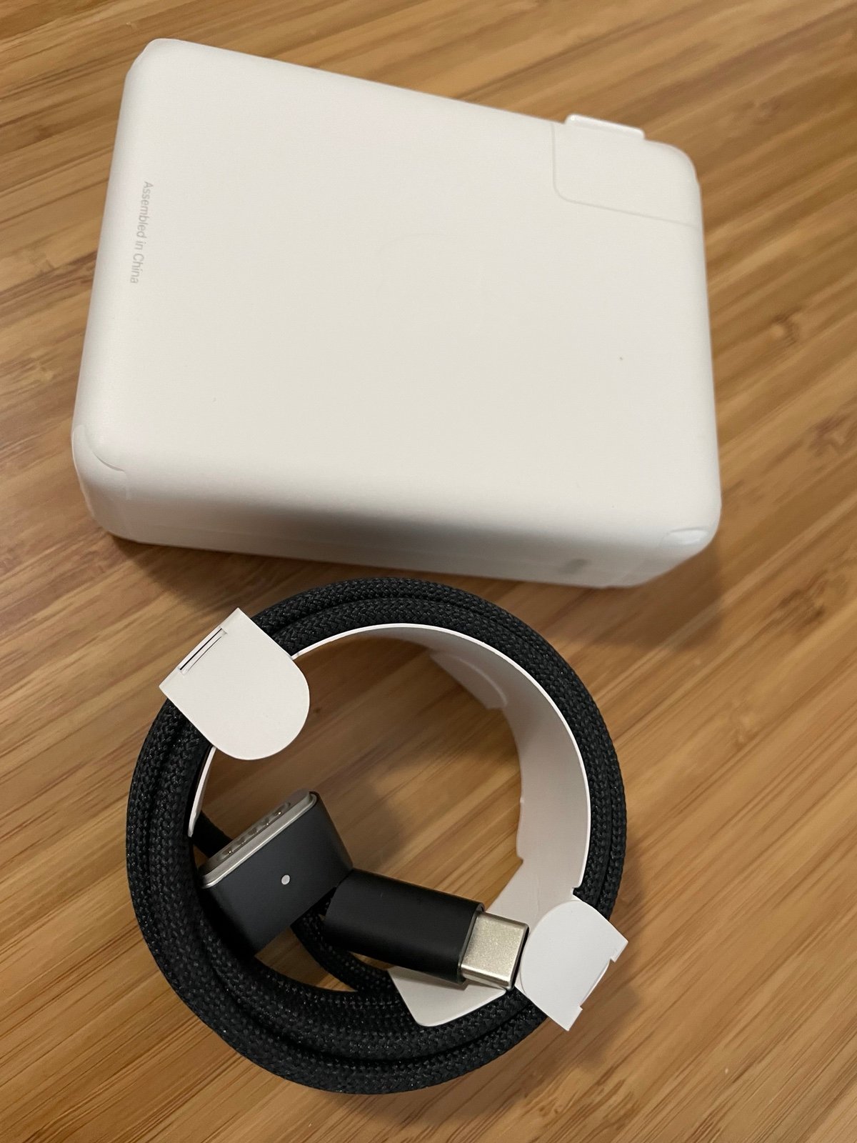 Apple 140W USB-C Power Adapter & Cable
