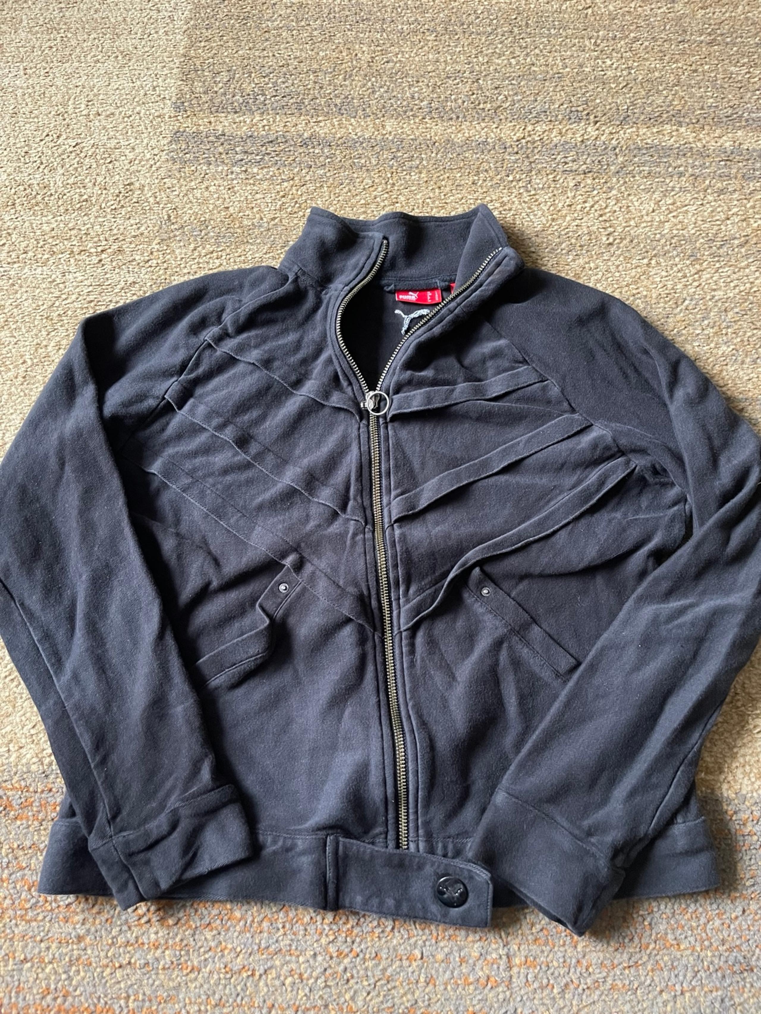 Puma women’s black full zip sweater jacket  L