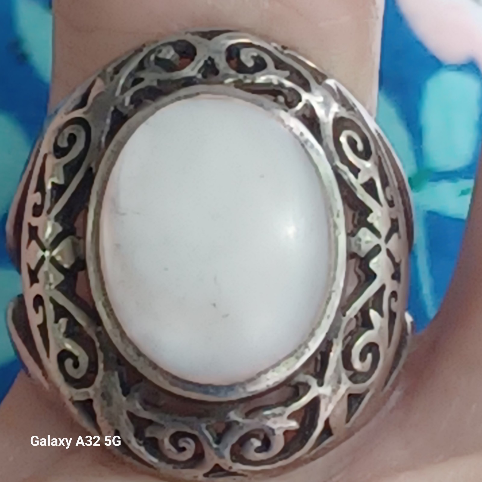 Vintage Stunning Sterling silver ornate Mother of pearl ring- sz8.50