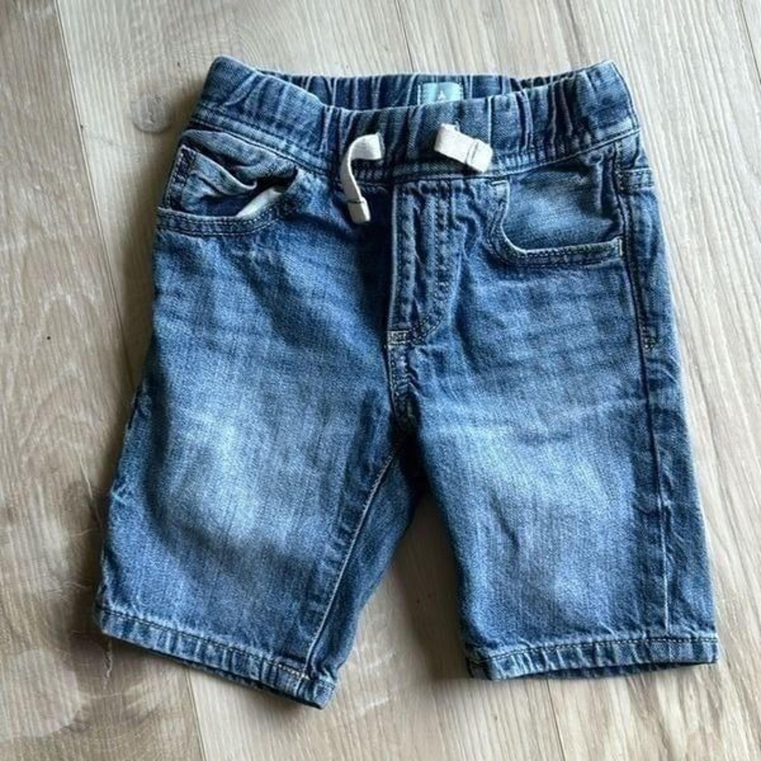 Baby Gap Jean Shorts 2T 2years