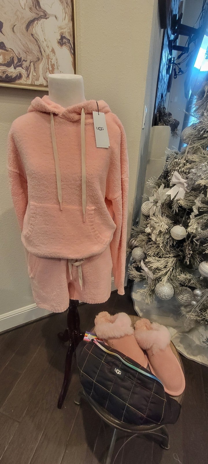 Nwt UGG Asala and Noreen short set.