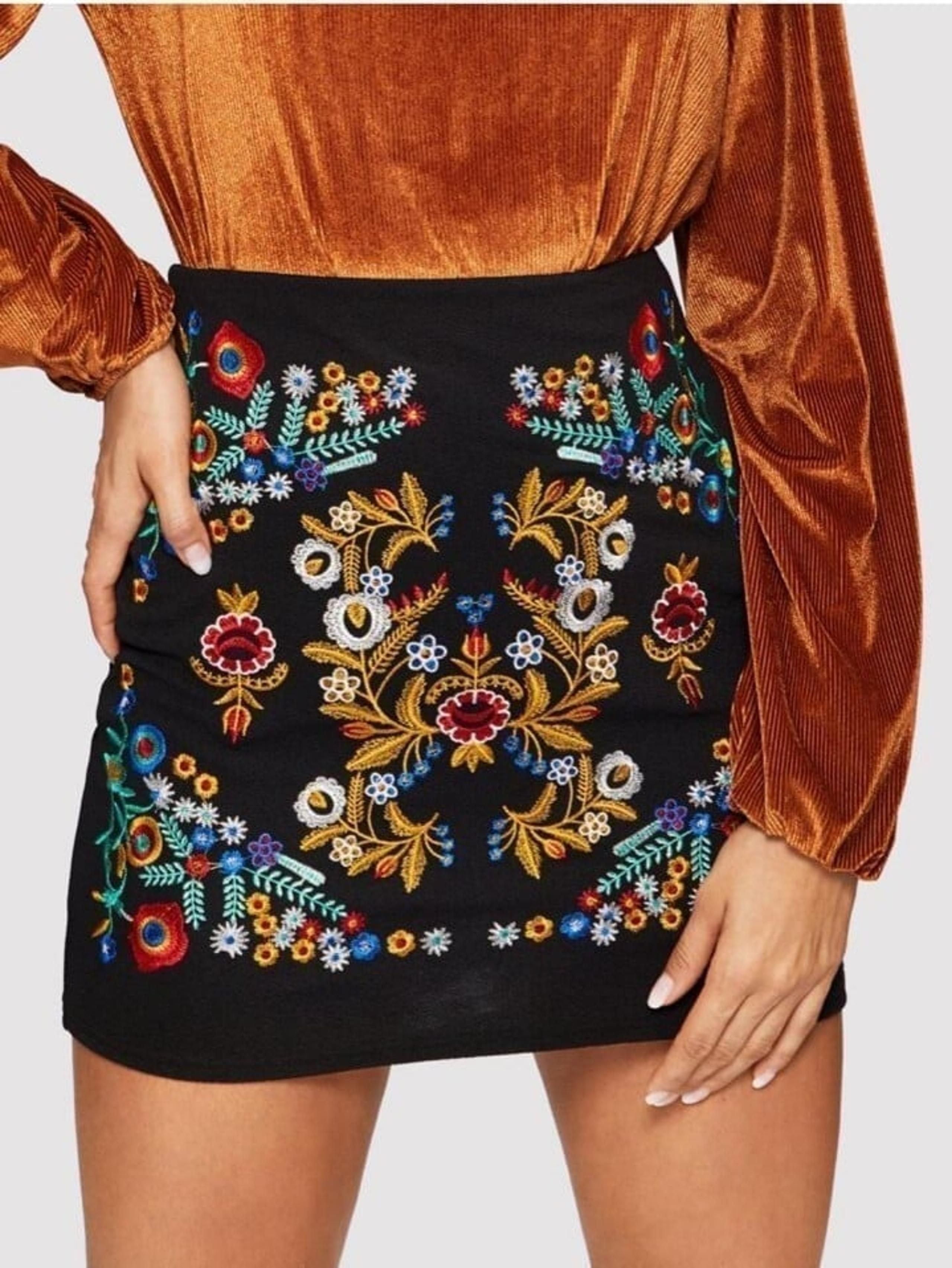 Umgee Black Embroidered Mini Skirt, Size M, Boho, Lined, Back Zip, NWOT, #3638