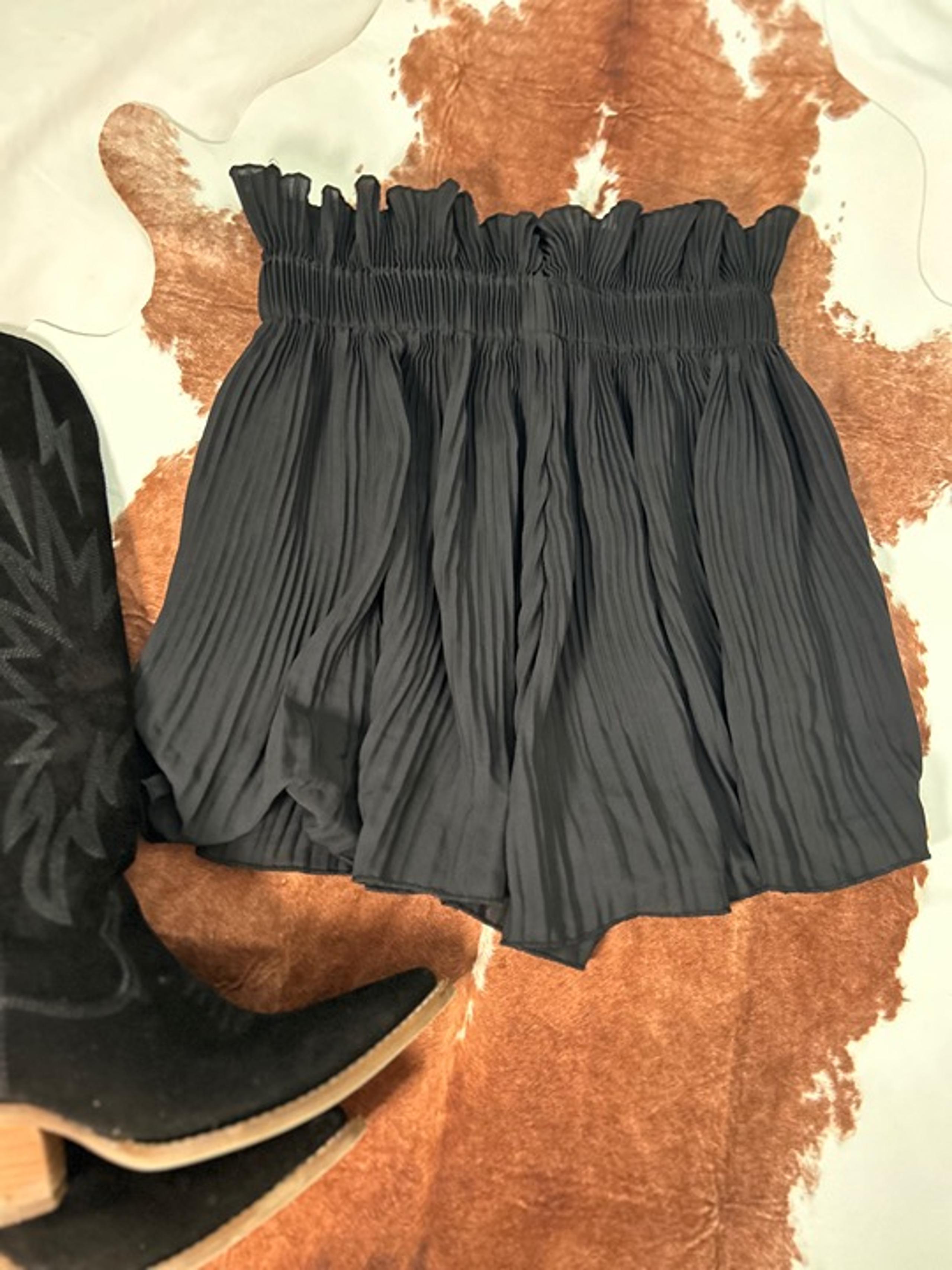 Black skort / skirt / shorts