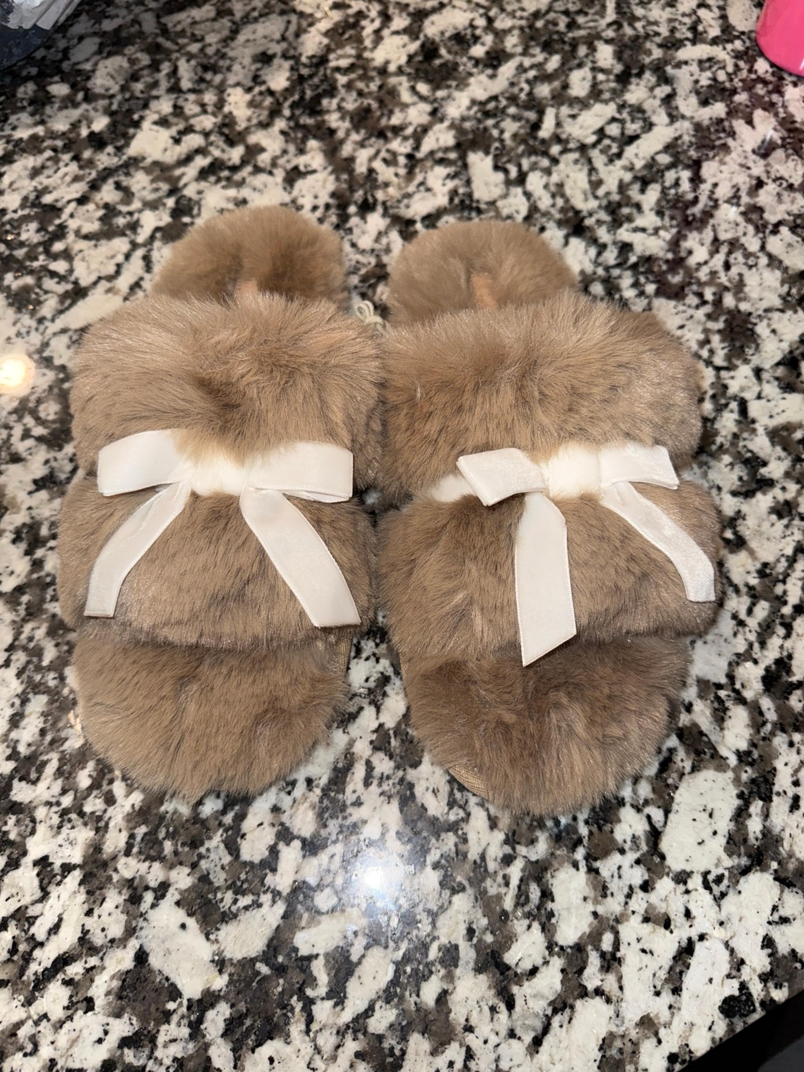 Anthropology slippers