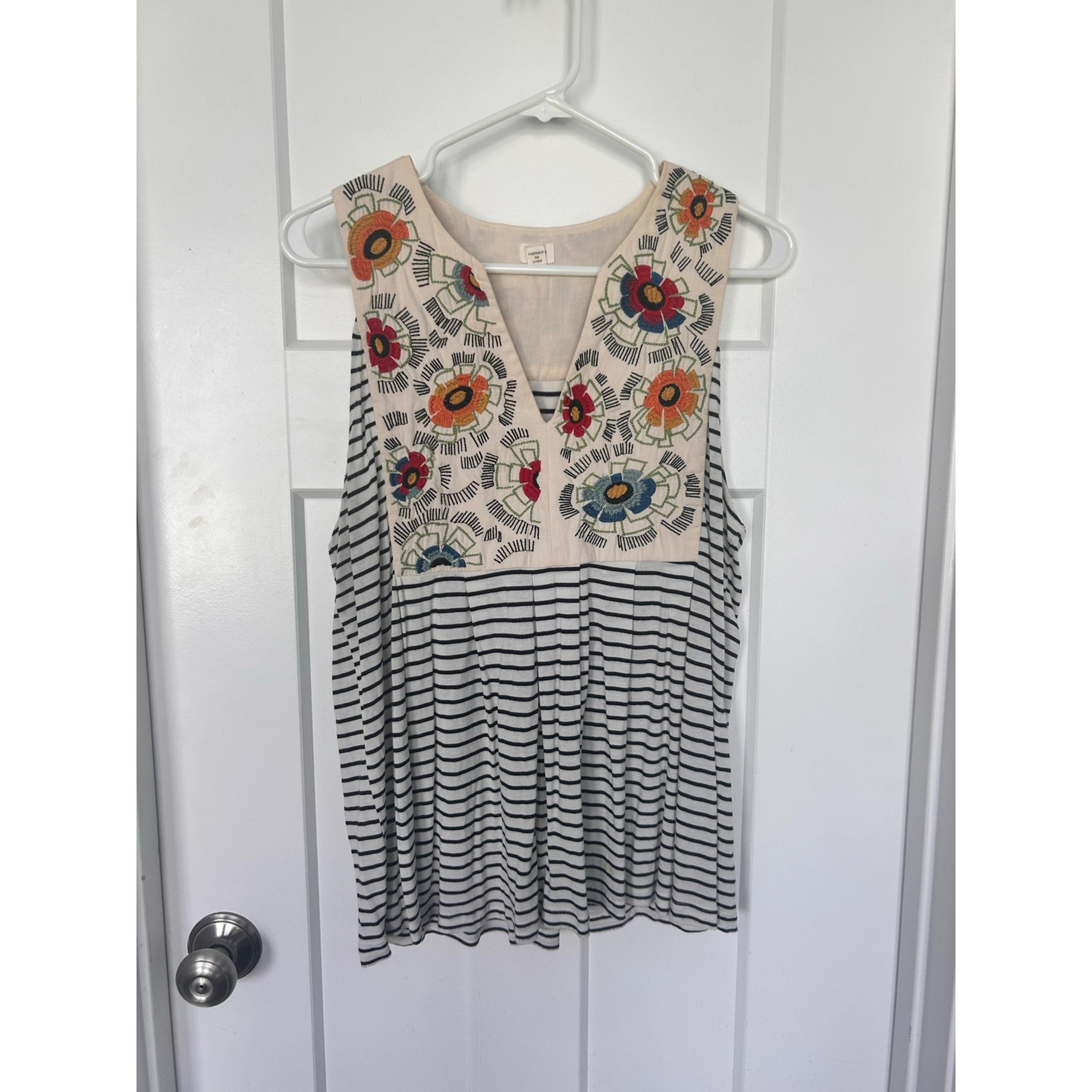 Tiny by Anthropologie Striped Flower Embroidered Tank Top White Black SZ Medium