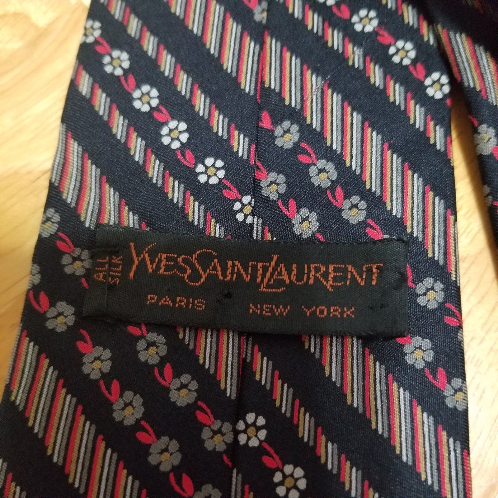 official quality Laurent Saint Yves Men's Tie Vintage Silk 100% Men official quality Laurent Saint Yves Men's Tie Vintage Silk 100% Men