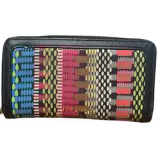 VERA BRADLEY Cha Cha Leather Trim Wallet Zip Around RFID Secure 7.5 x 4