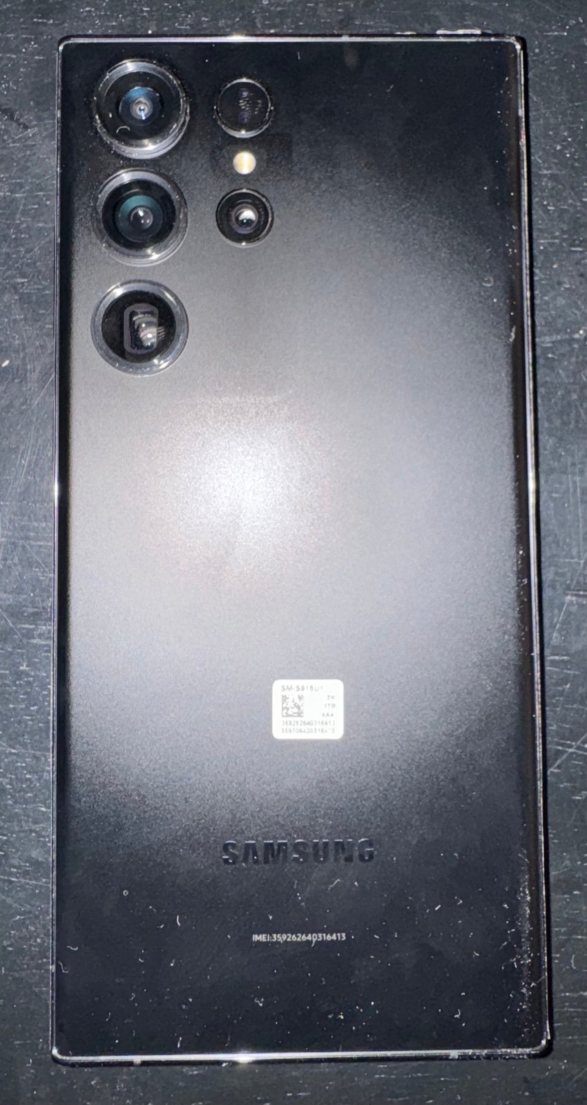 Samsung Galaxy S23 Ultra in Phantom Black 1TB - detail