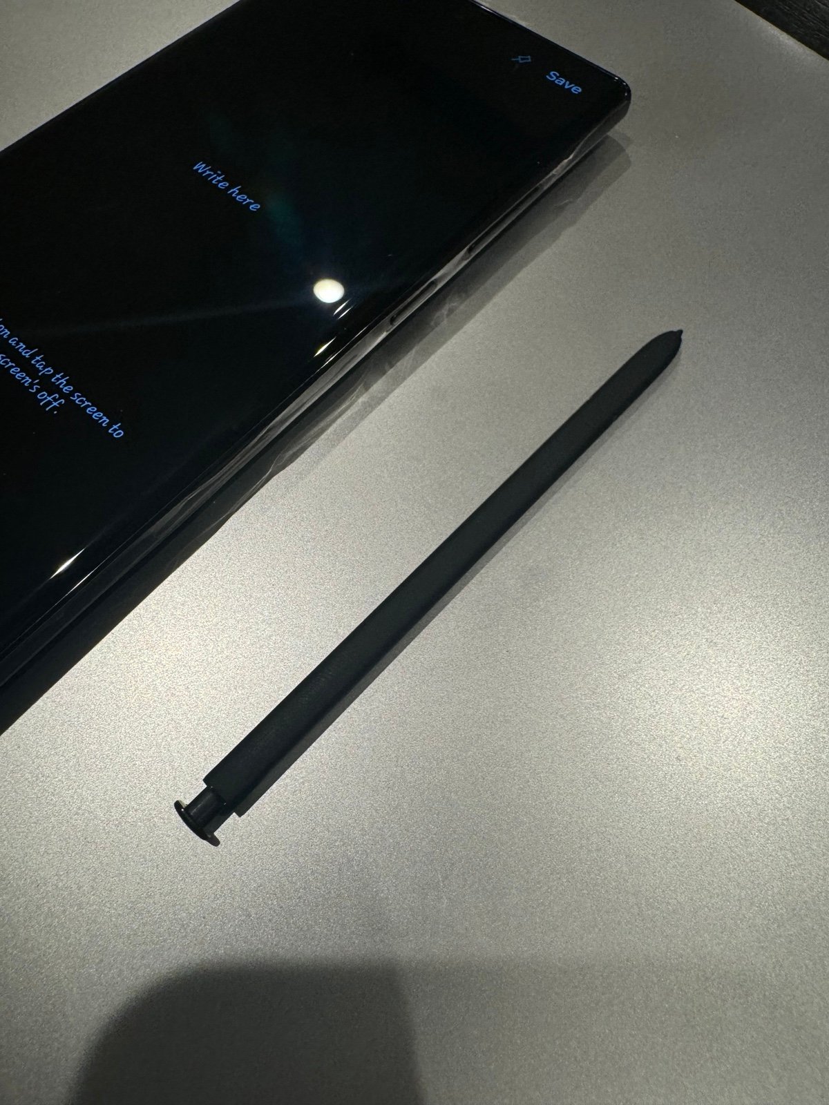 Samsung Galaxy S23 Ultra in Phantom Black 1TB - detail