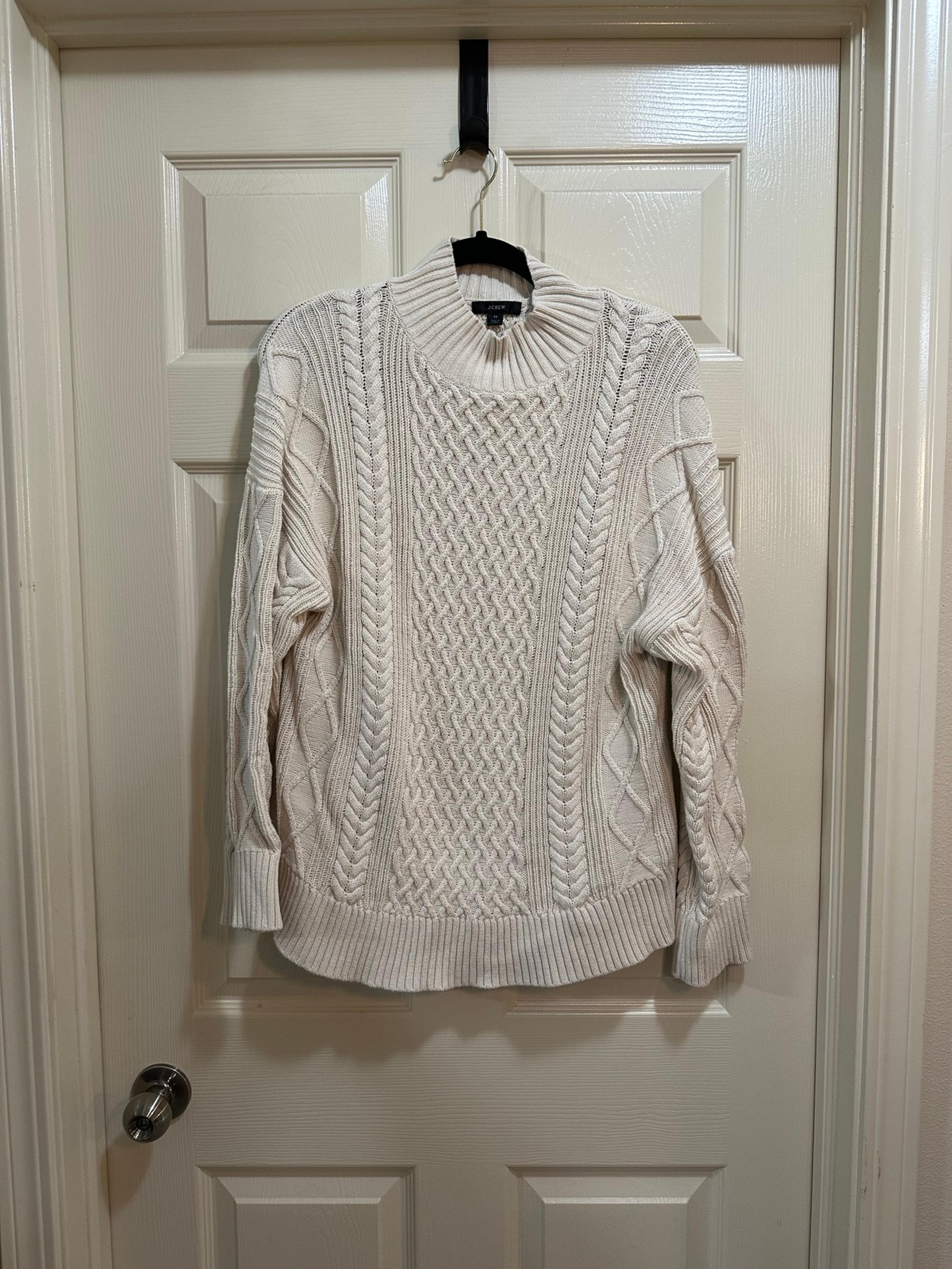 Women’s J. Crew mock neck chunky sweater cable knit cream size medium