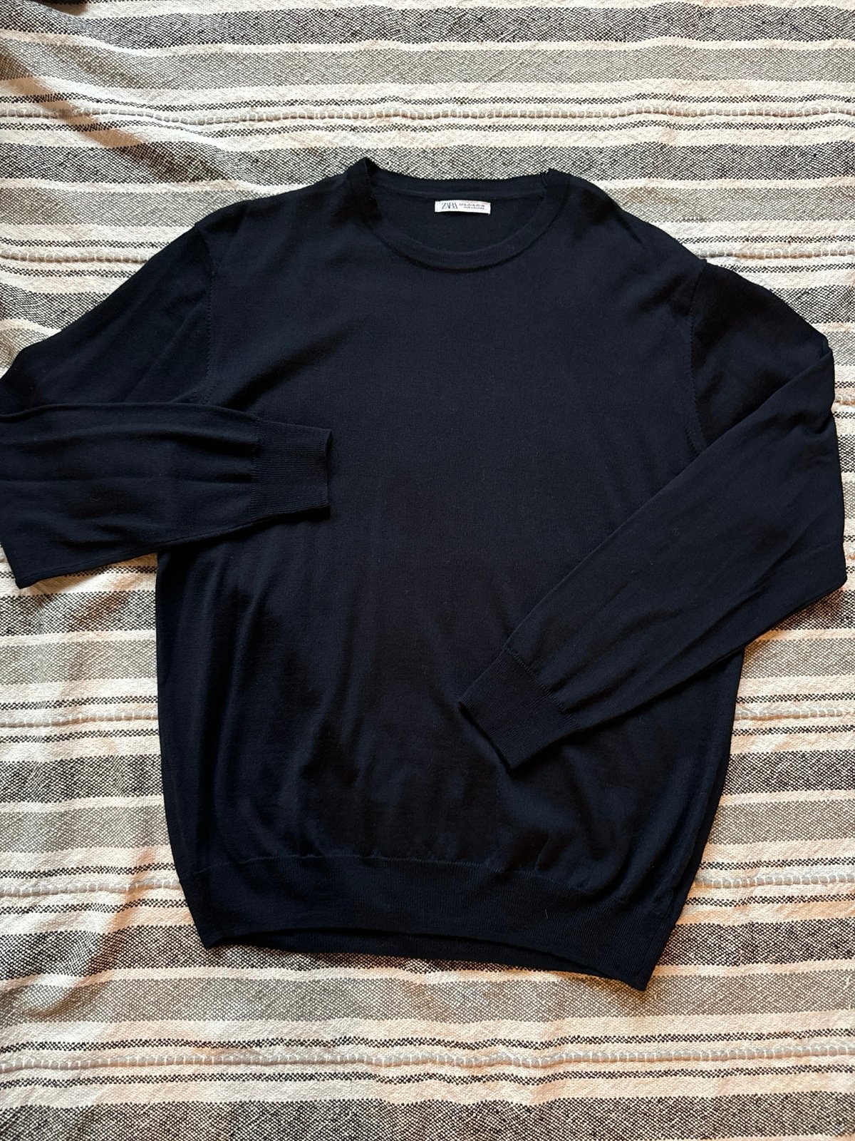 ZARA MAN Essential Crew Neck Pullover Sweater in Black