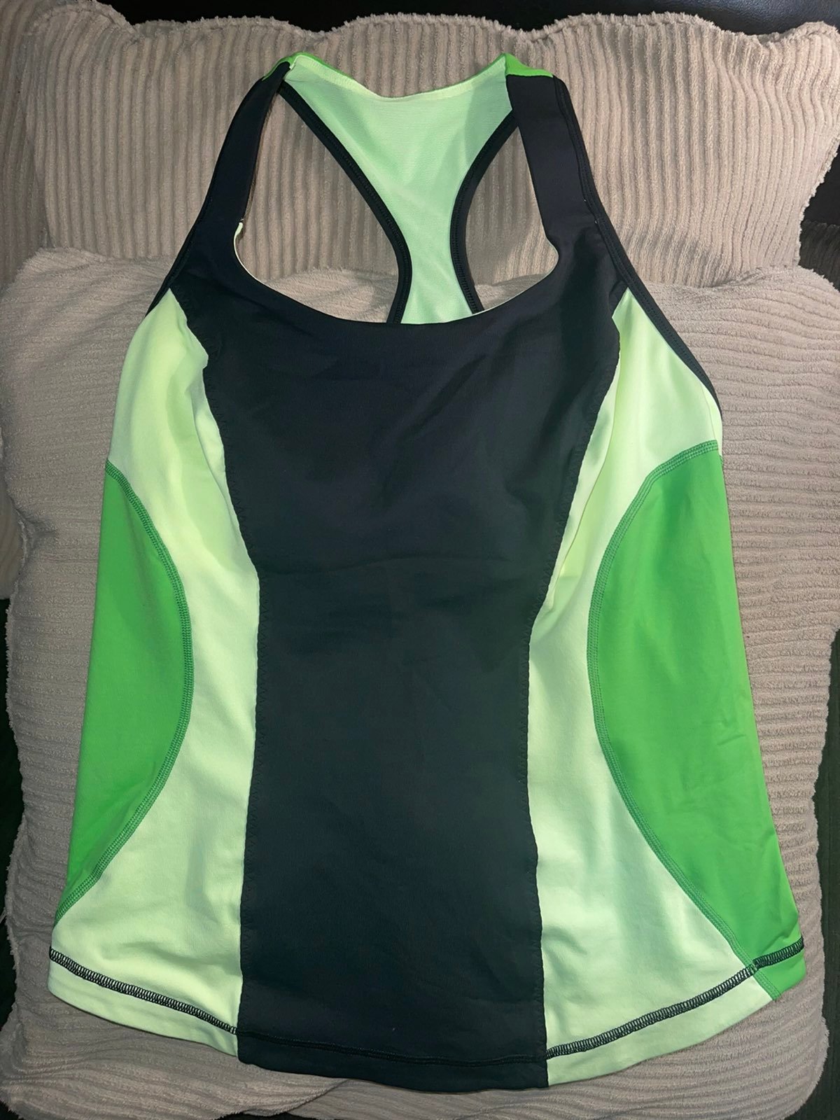 Lululemon Tank Top 12 (NWOT)