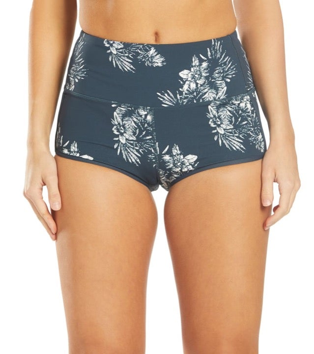 order now enjoy big discount Shorty Seascape Vuori in Floral Indigo Women order now enjoy big discount Shorty Seascape Vuori in Floral Indigo Women