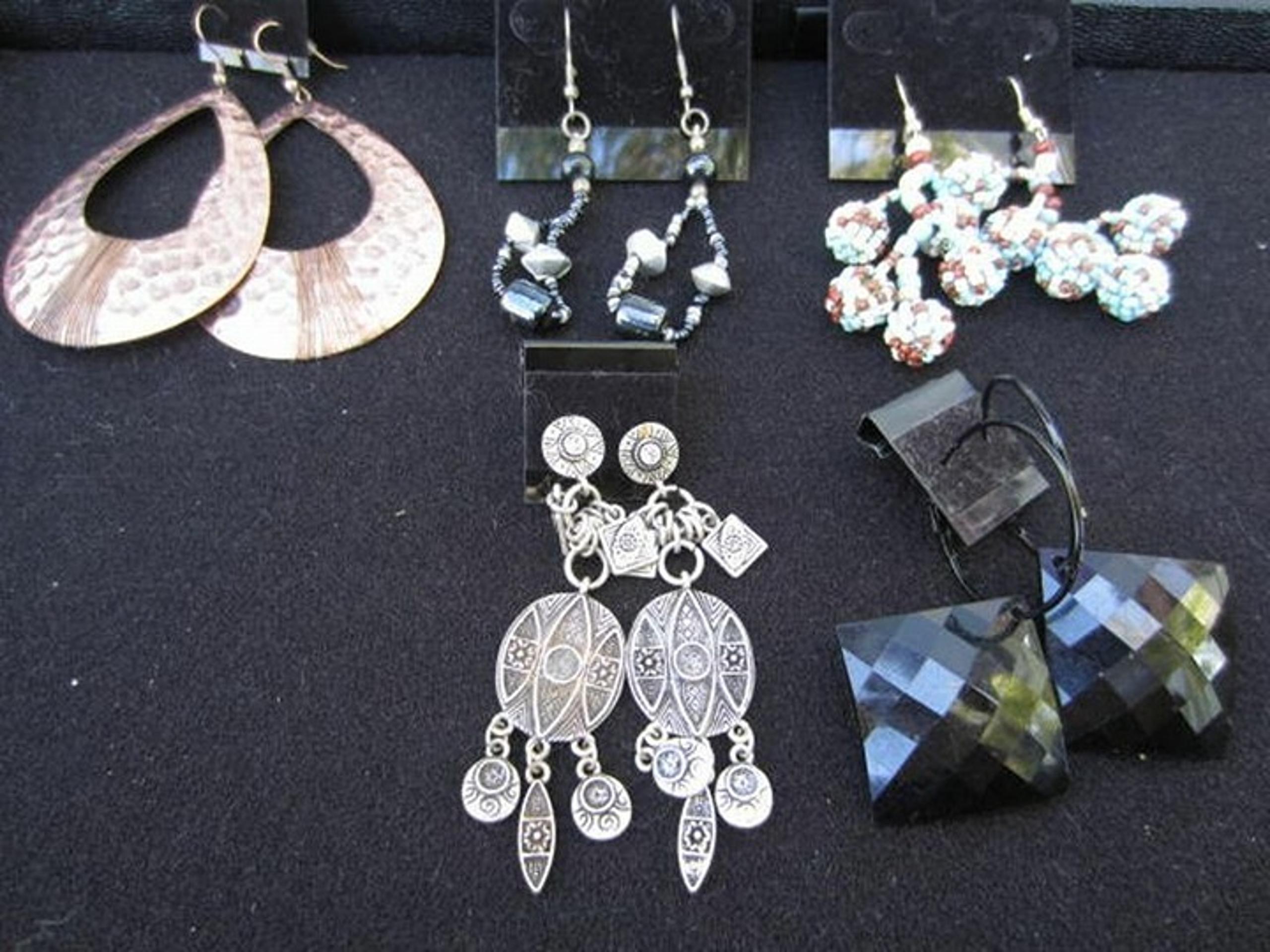 EARRINGS 5 NEW Costume Jewelry bead metal dangle hoop copper black LOT 12 NWT