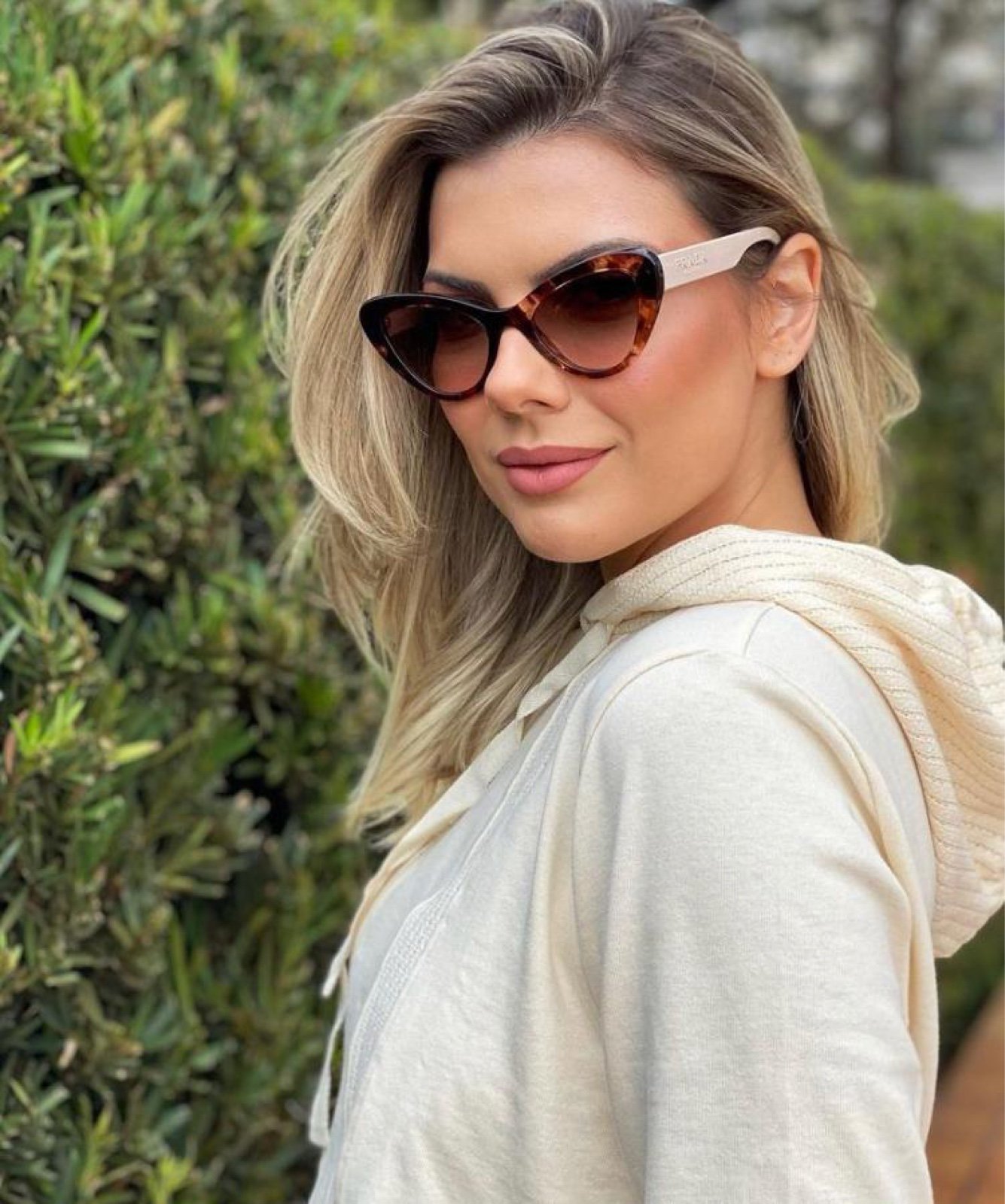 Prada Brown CAT EYE GLOSSY SUNGLASSES