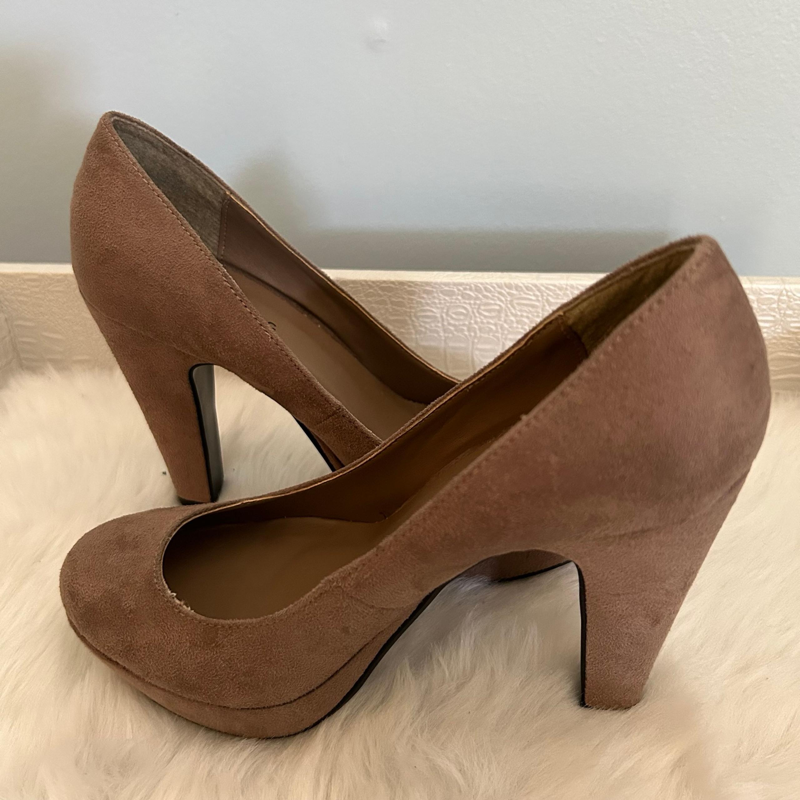 call it spring tan pumps size 6