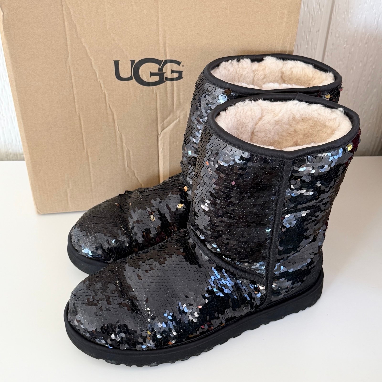 UGG Sequin Sparkle Classic Boots‎ BLACK
