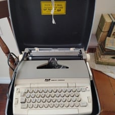 Typewriter Vtg. Smith Corona Coronet Typewriter with Case - Local pick up