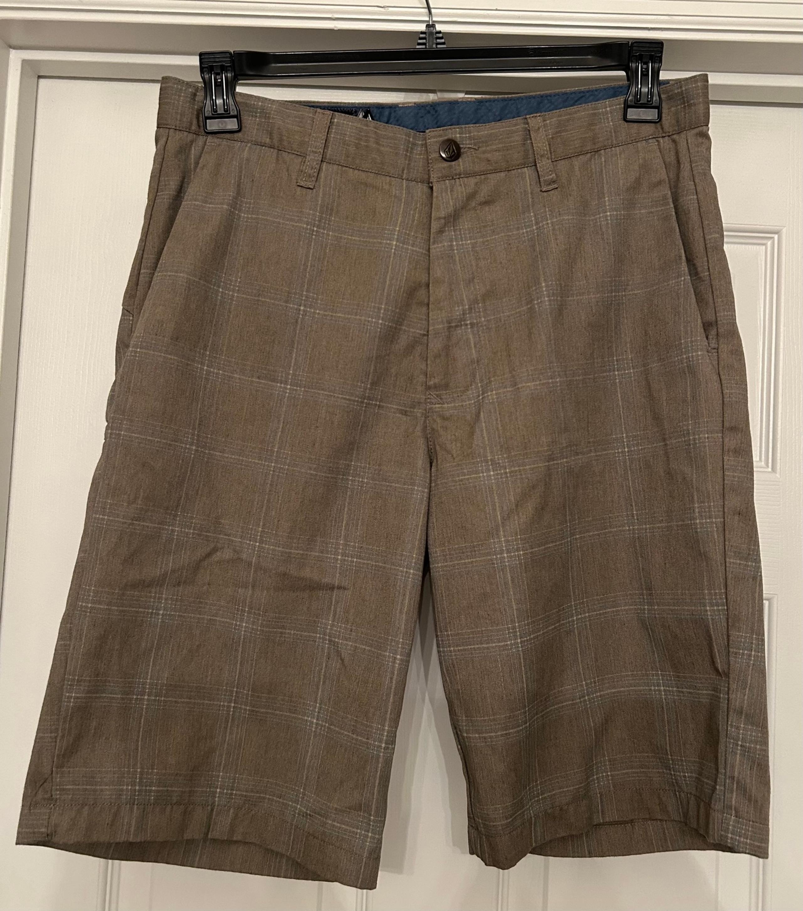 Volcom Corpo Class Men Chino Plaid Shorts Size 32