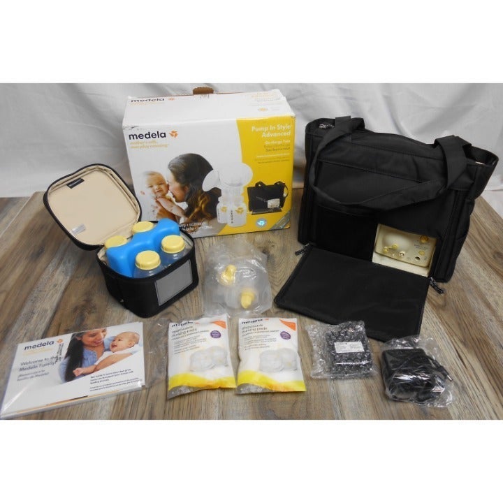 Medela Breast Pump in Style Advanced On the Go Tote Double Electric New Open Box
