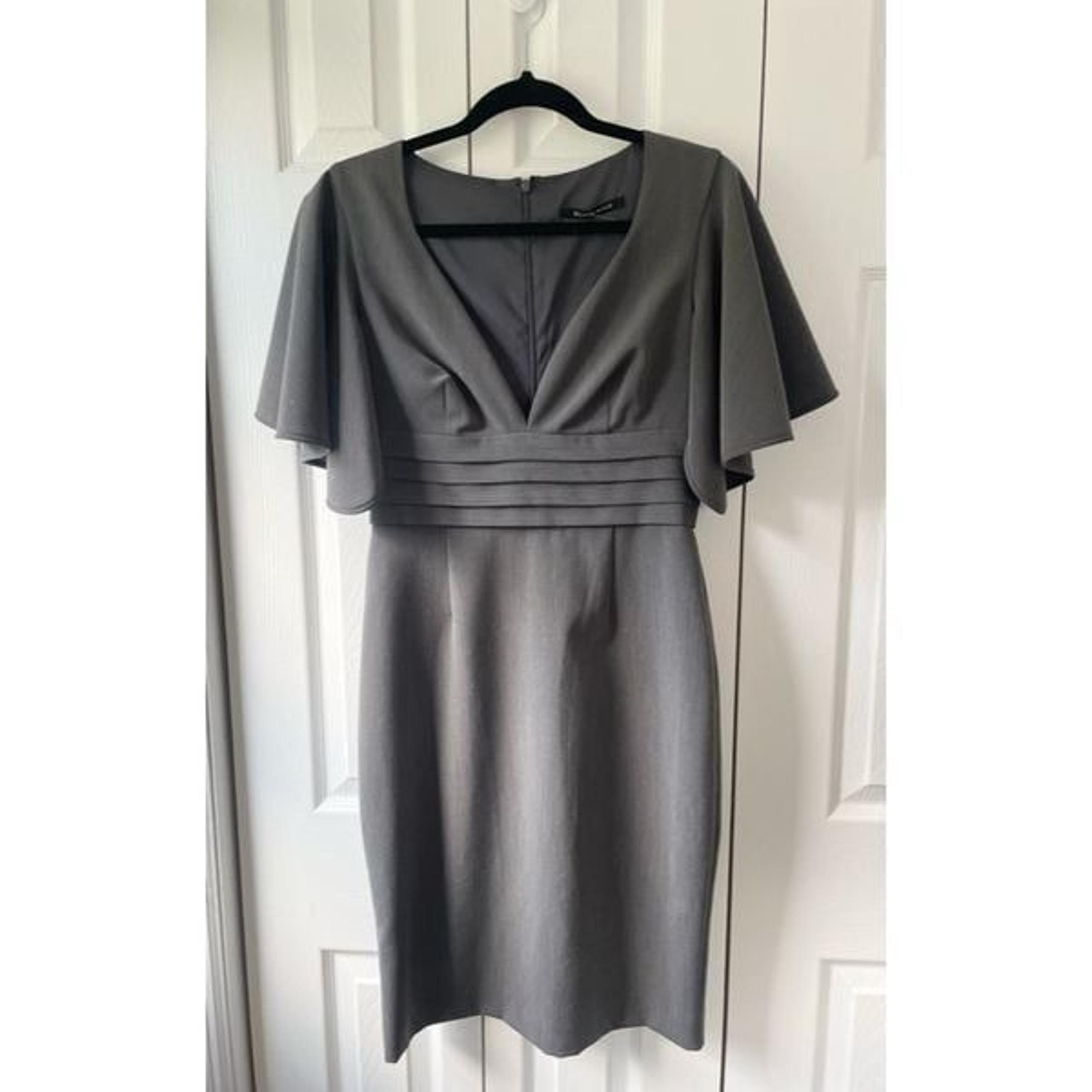 New Black Halo sz 6 Grey Sheath Dress