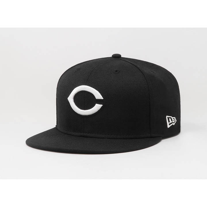 New Era 59Fifty Men's MLB Basic Cincinnati Reds Black Fitted Hat Size 8 1/8