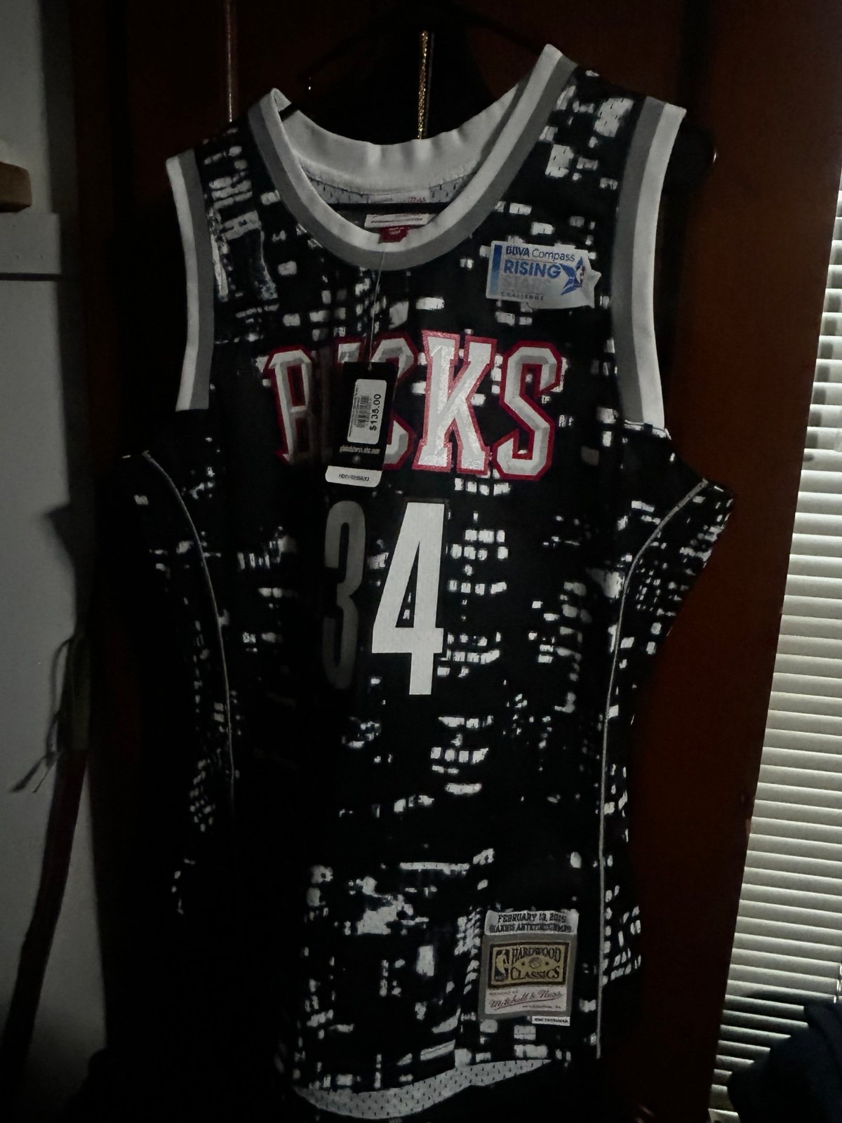 Milwaukee Bucks Giannis Antetokounmpo Mitchell and Ness HWC Jersey size Large