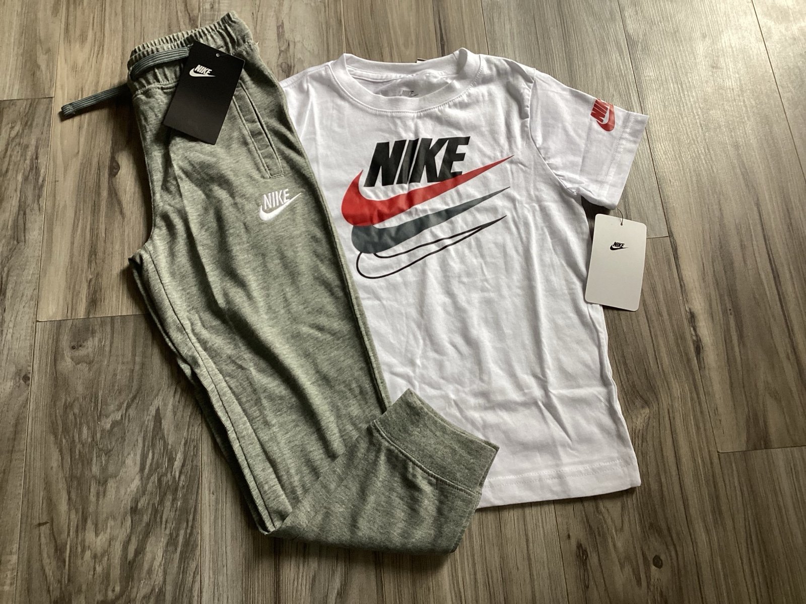 Nike boys tee & joggers outfit size 6(NWT) ~PRICE IS FIRM, NO OFFERS~