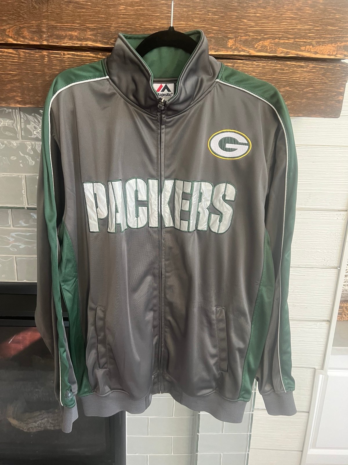 Green Bay Packers Men’s Contrast Track Jacket Large EUC