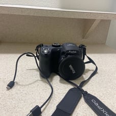 PRISTINE Kodak Pixpro AZ252 Digital Camera