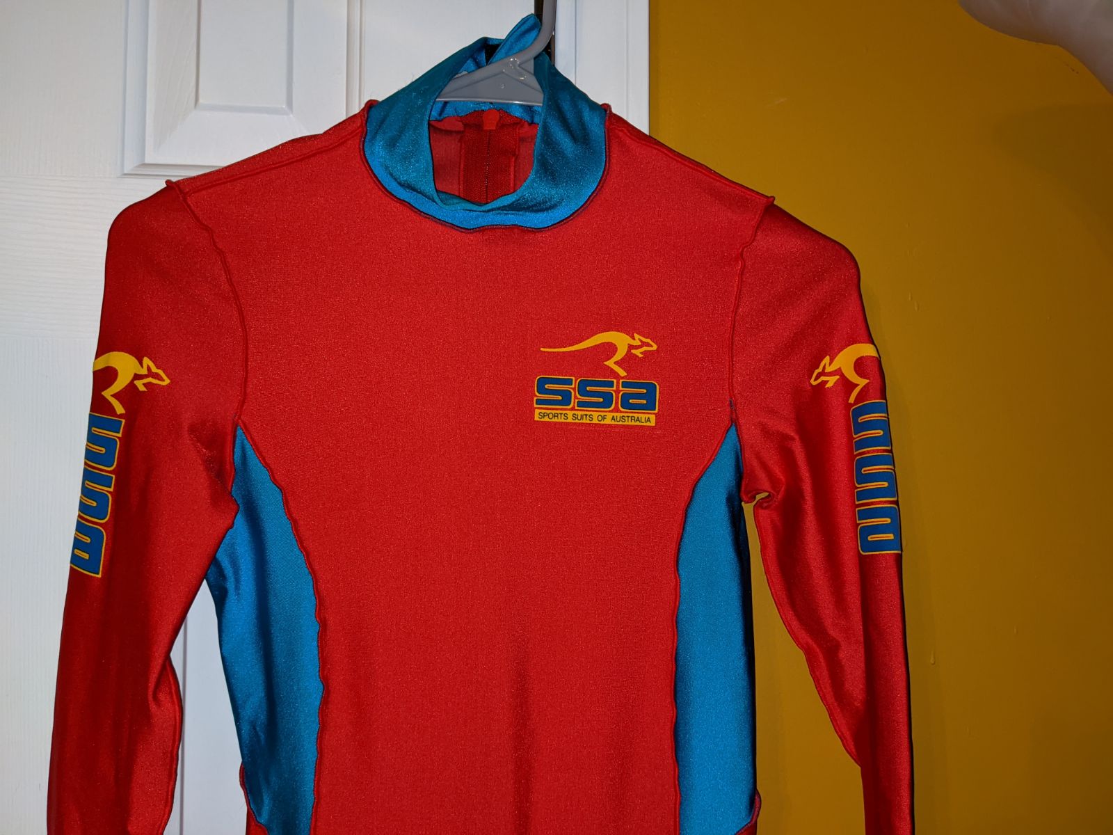 KIDS SSA SUIT SZ 14-16