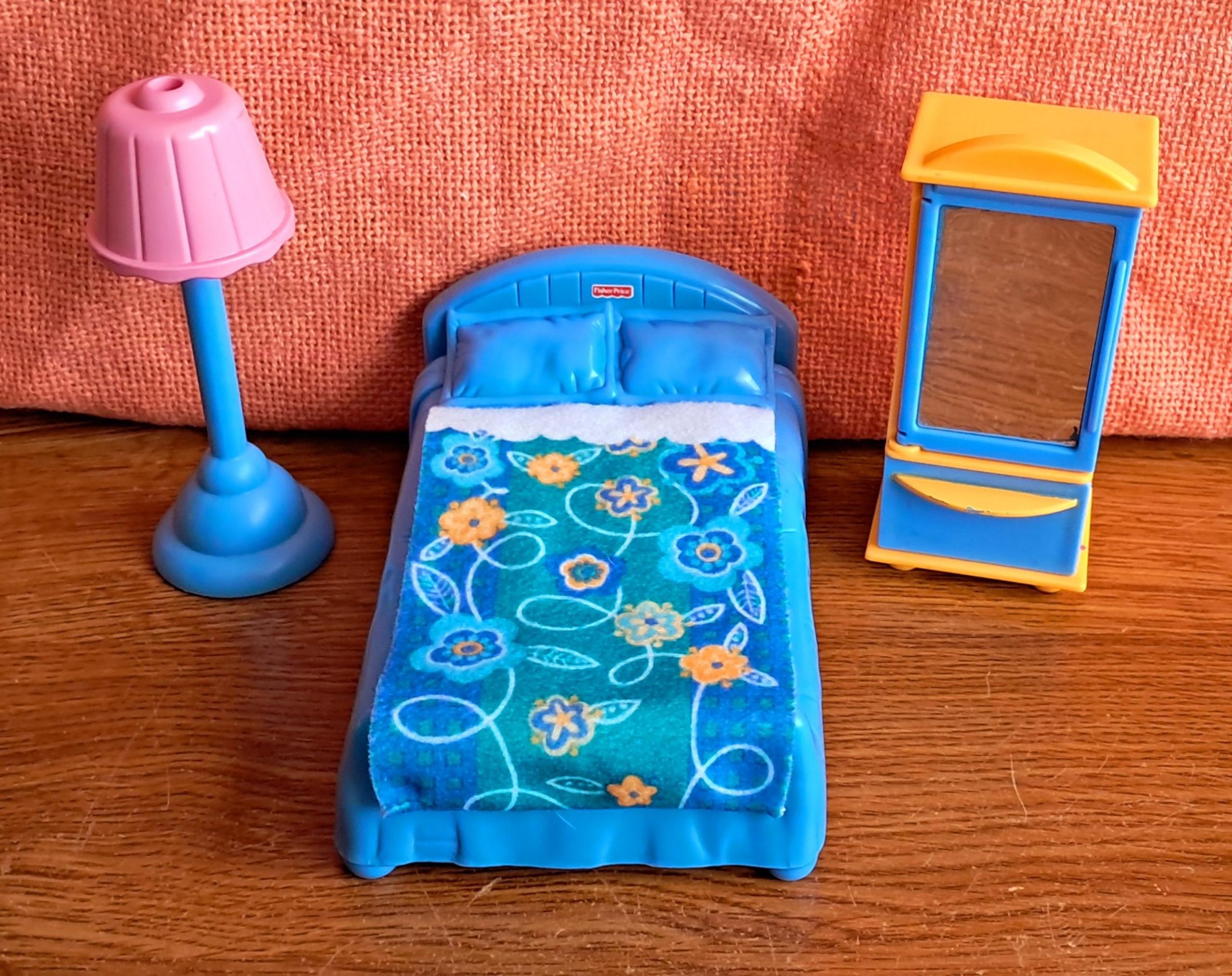 2005 Fisher Price My First Doll house Bedroom set
