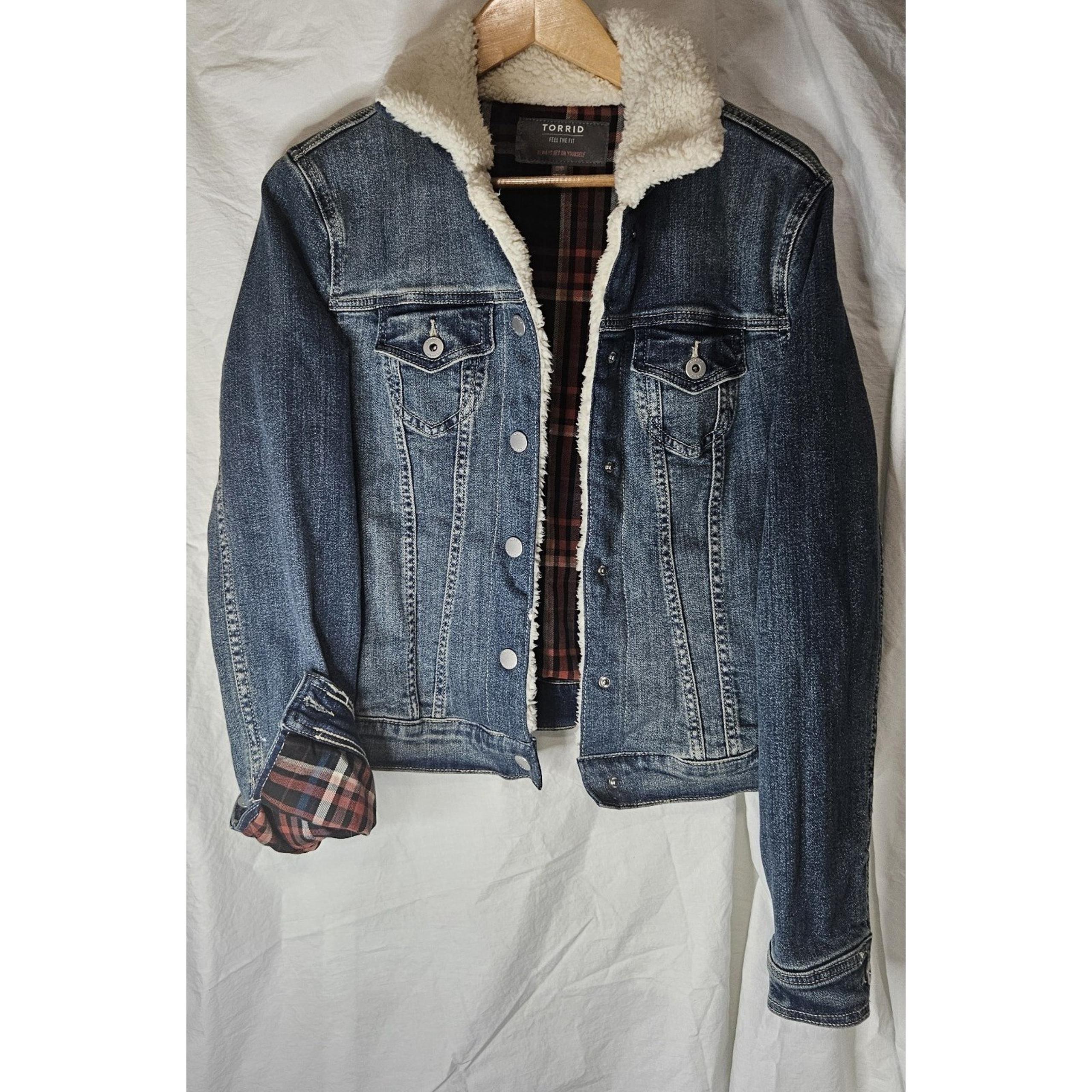 Torrid Jacket Womens Blue Trucker Coat Denim Sherpa Flannel Lined Jean Sz 00