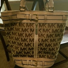 Michael Kors Signature Leather MK Bucket