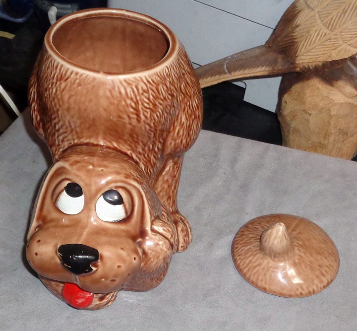 McCoy Playful Dog Cookie Jar 0272 USA