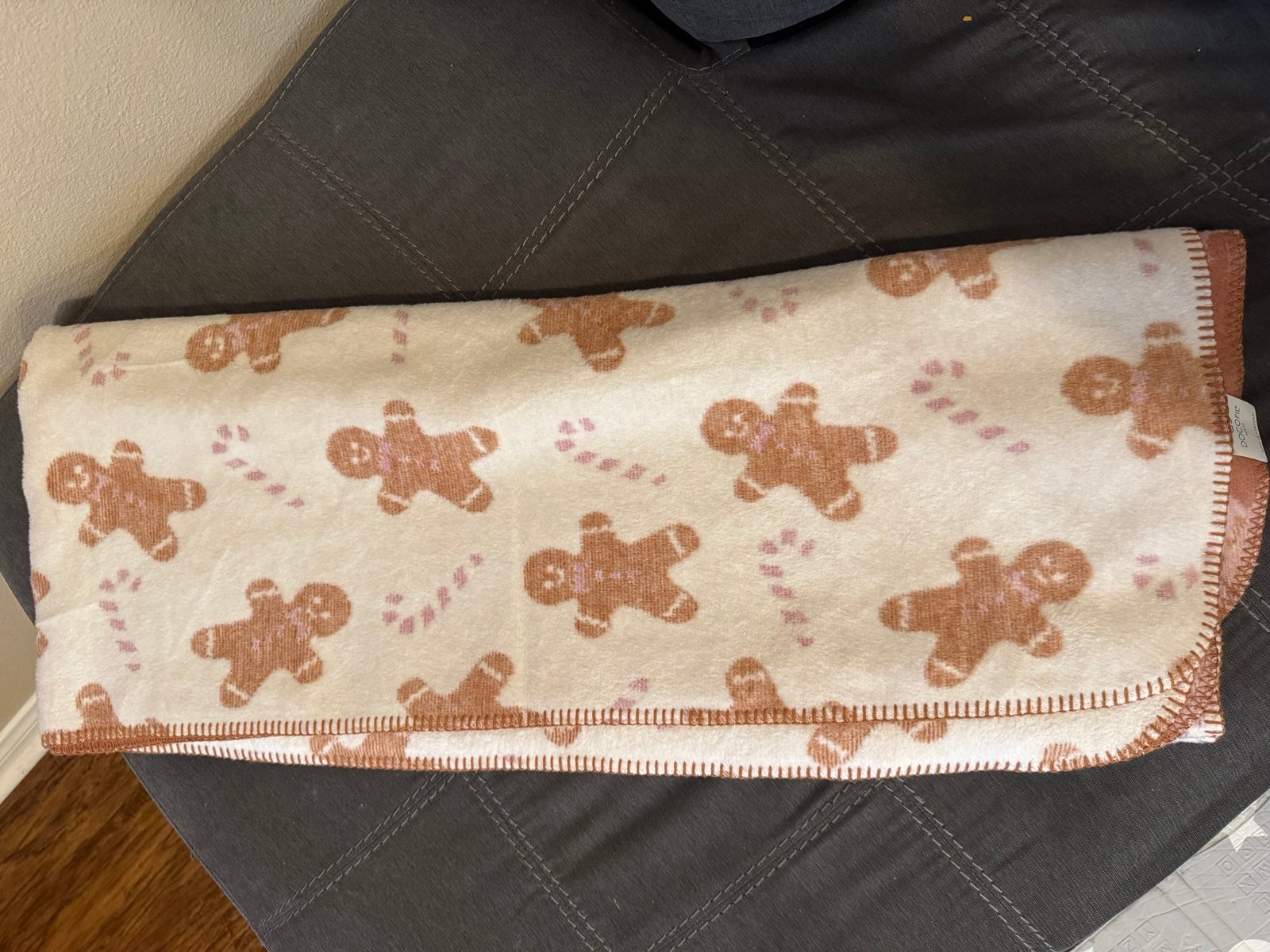 Pink gingerbread Christmas throw