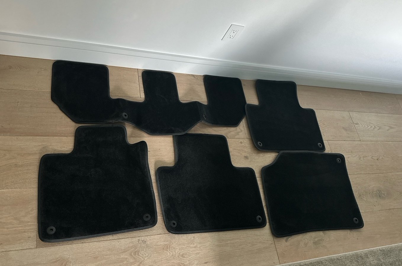 Volvo XC90 Genuine Textile Floor Mats, 5