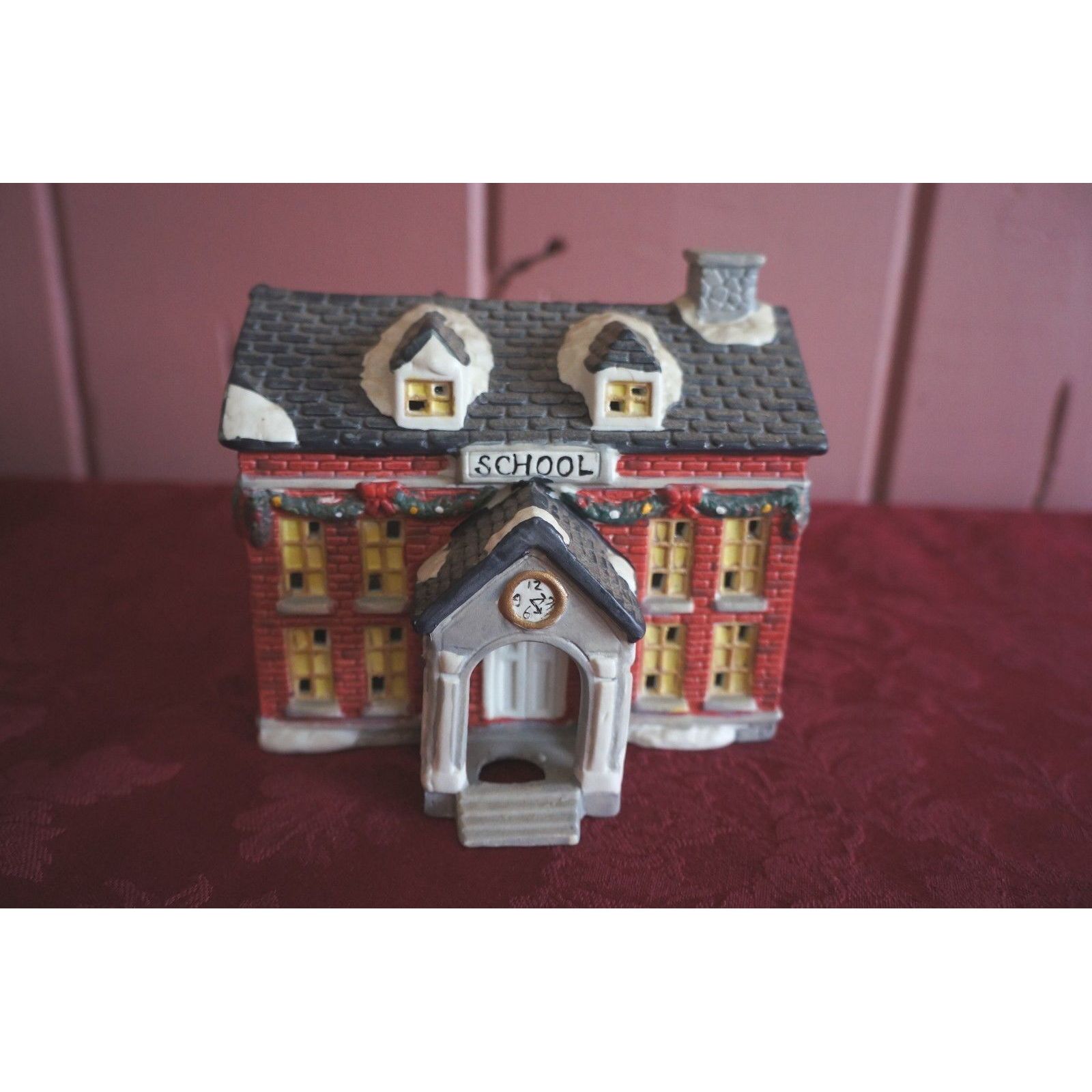 1994 CERAMIC VILLAGE SCHOOL HOUSE