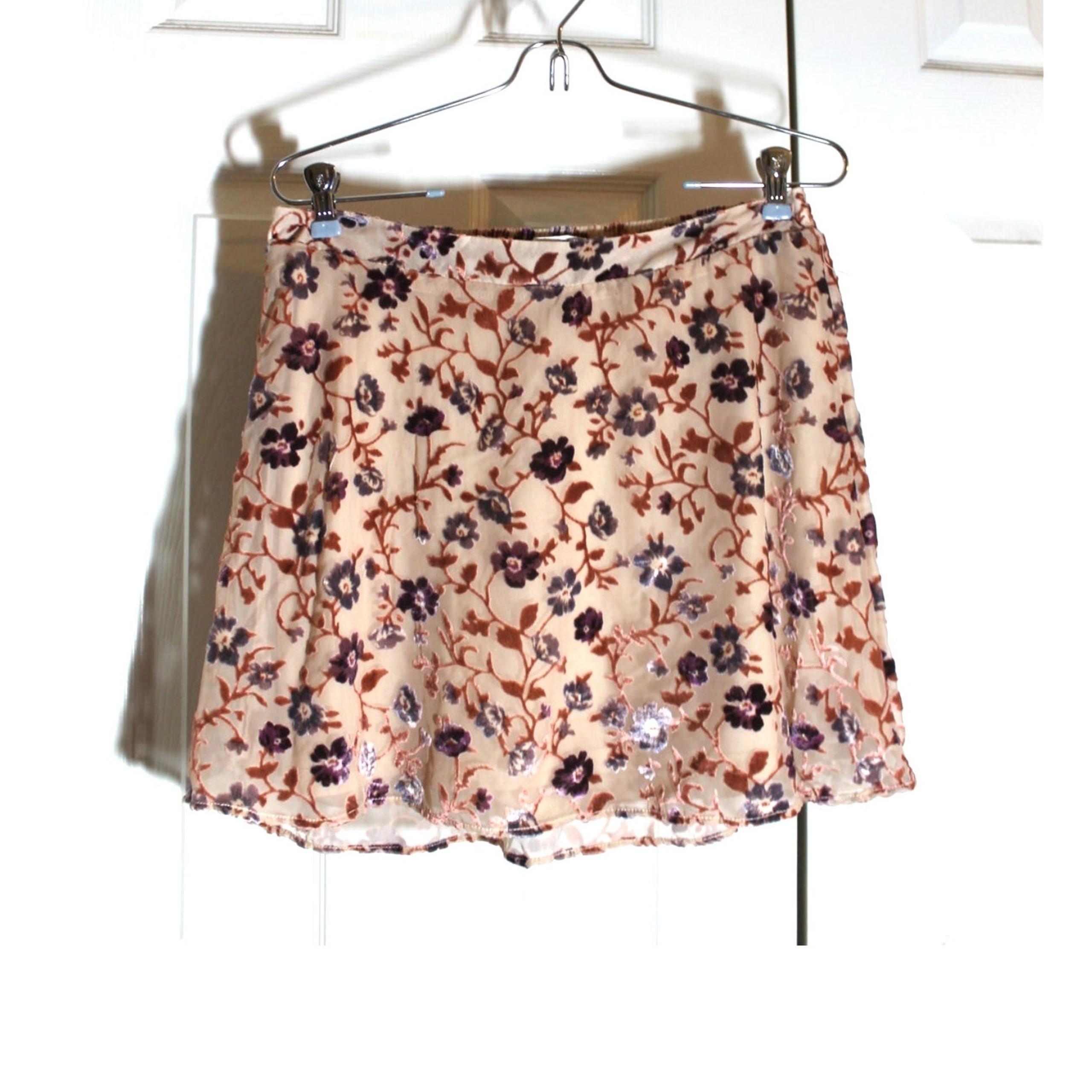 American Eagle Flirty Floral Velvet Flocked Skirt sz M