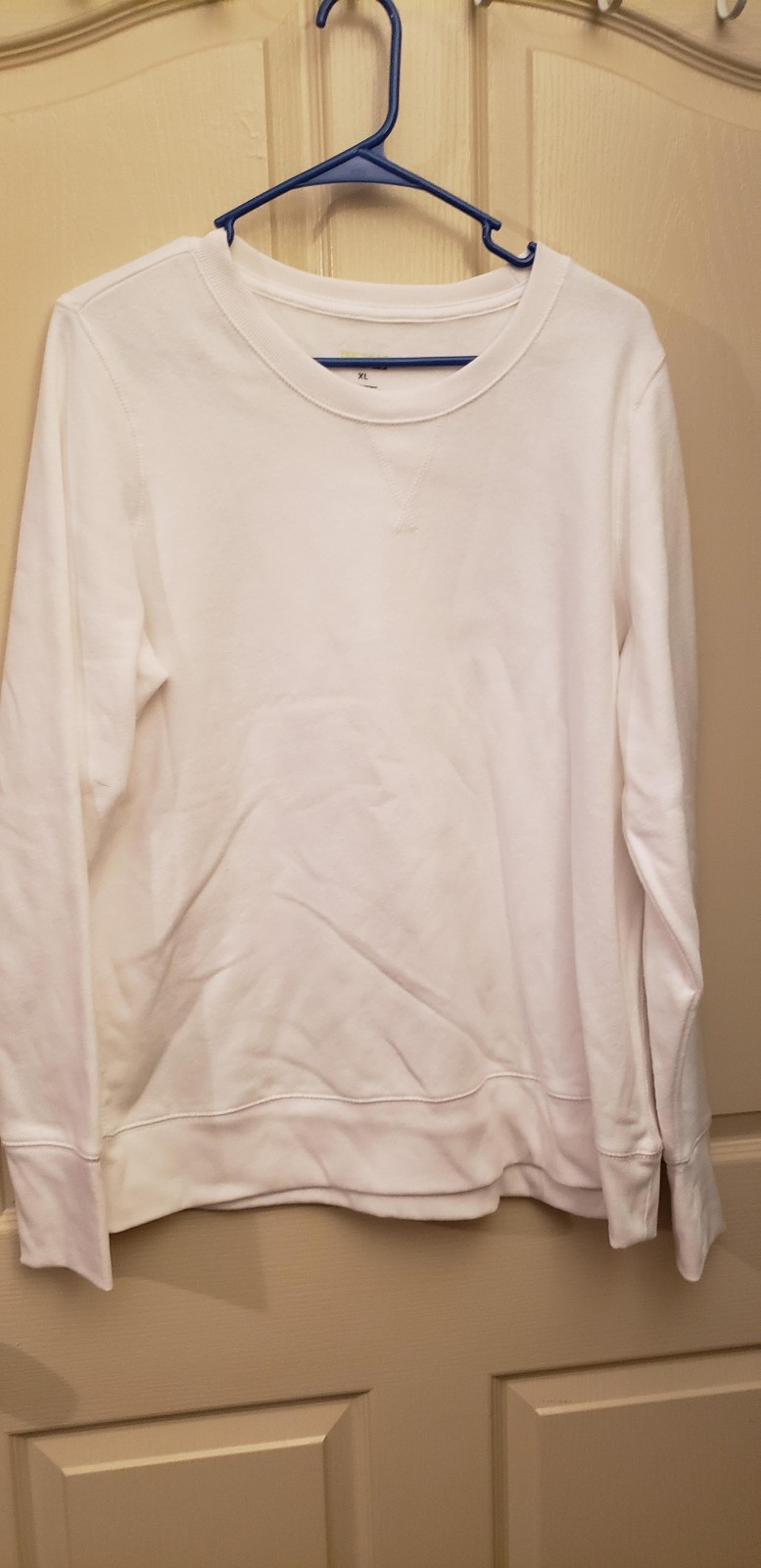 sweatshirt