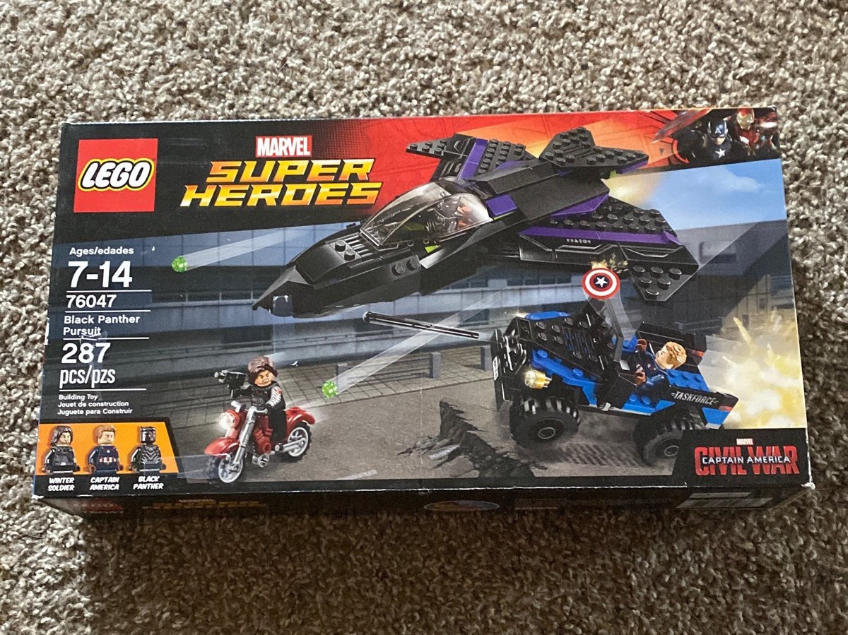 NEW in box Lego Marvel Super Heroes Black Panther Pursuit Captain America Civil
