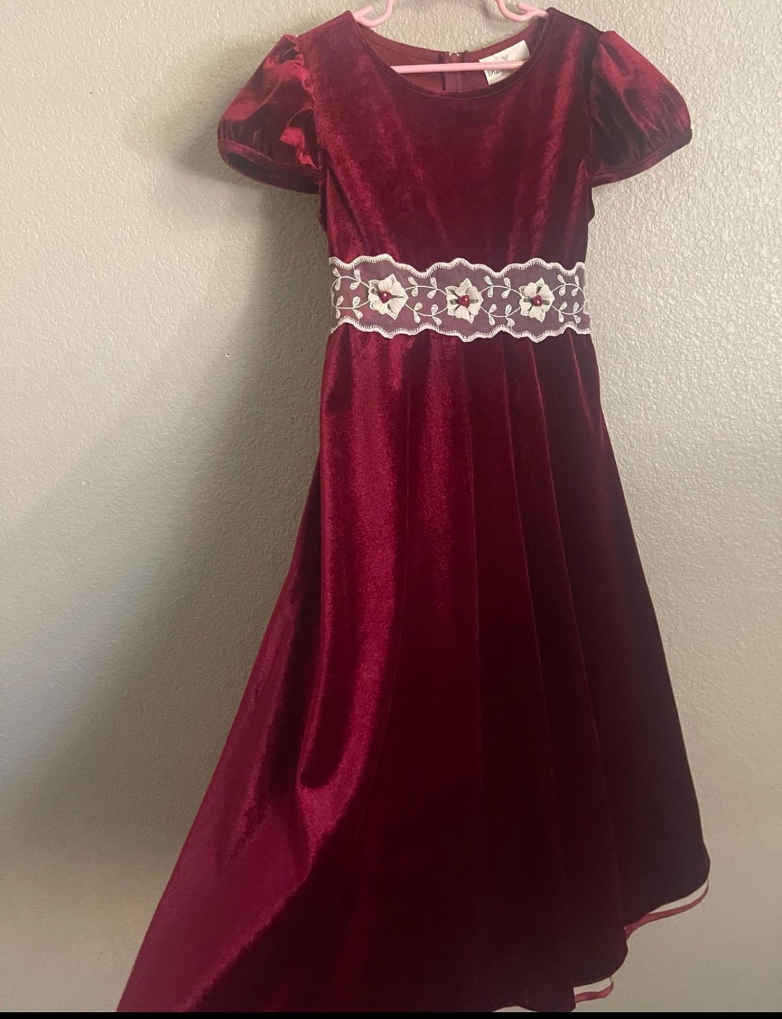 Velvet vintage girl dress