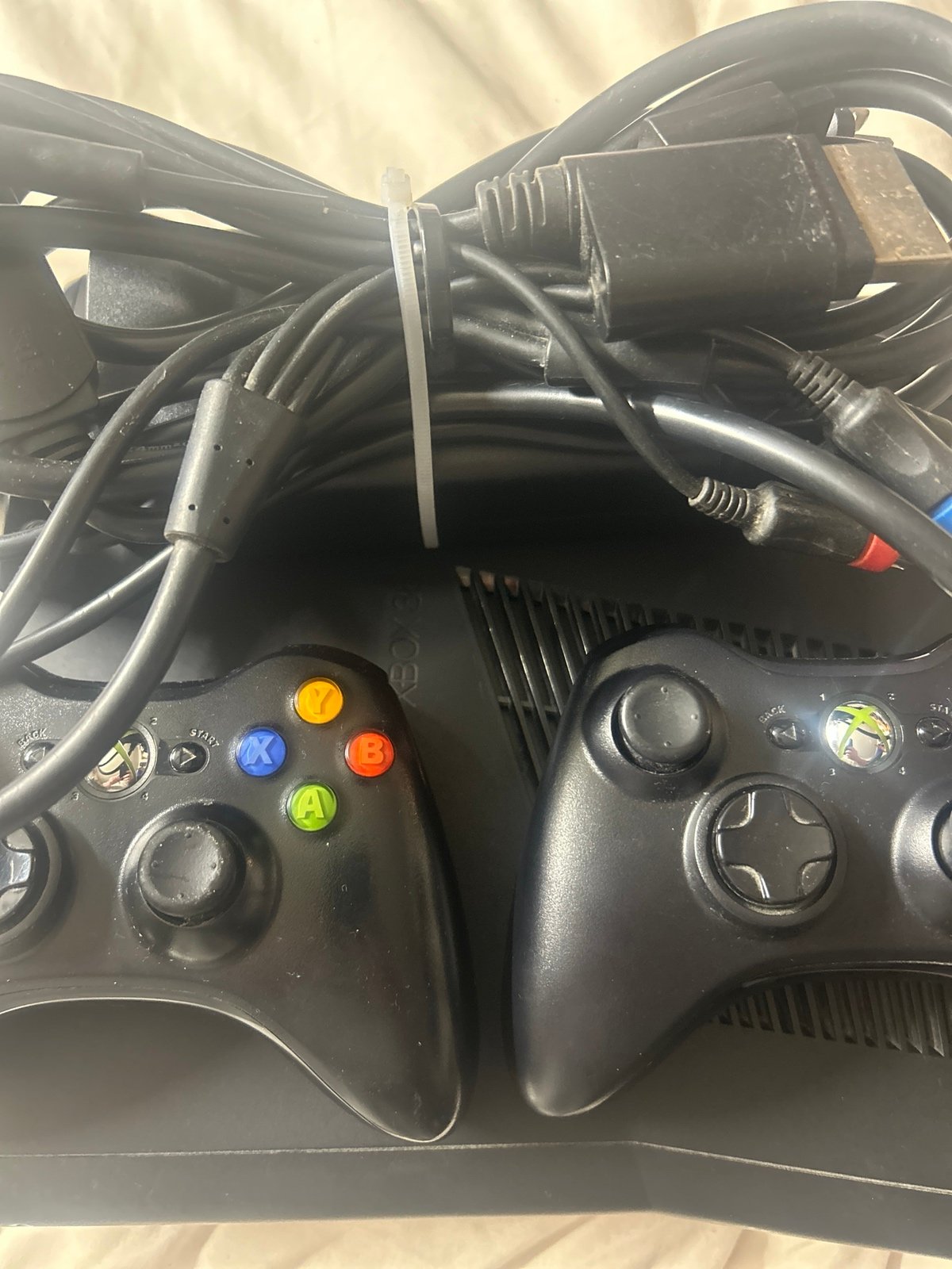 Xbox 360 2controllers