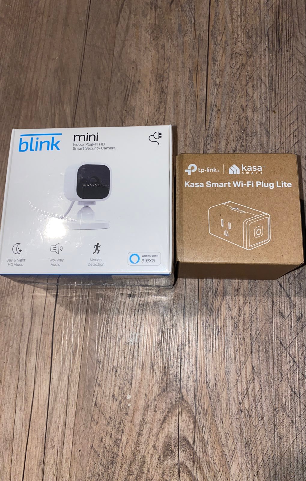 Blink Mini Indoor Security Camera & Plug