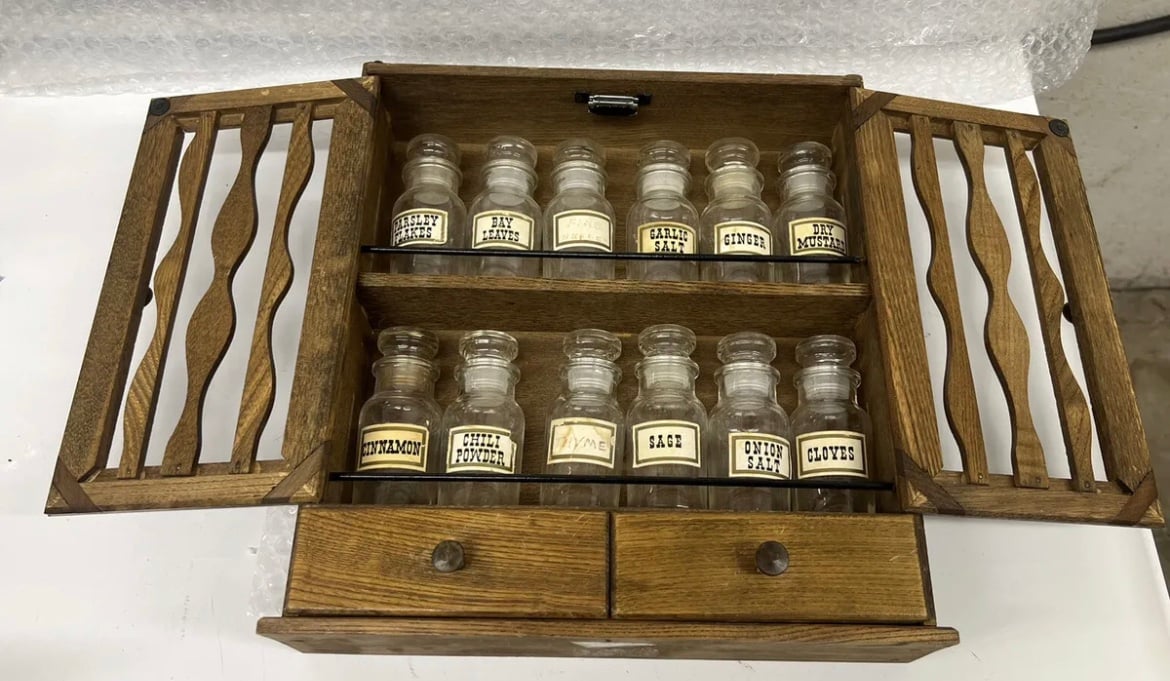 Vintage Wooden Spice Rack With 12 Original Glass Jars Crystal Foods HIMARK JAPAN