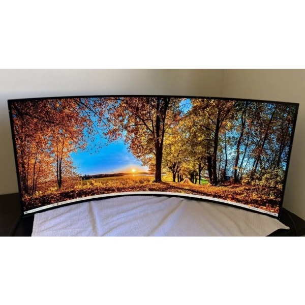 Black 45GS96QB Ultra Gear 45 OLED Curved Gaming Monitor