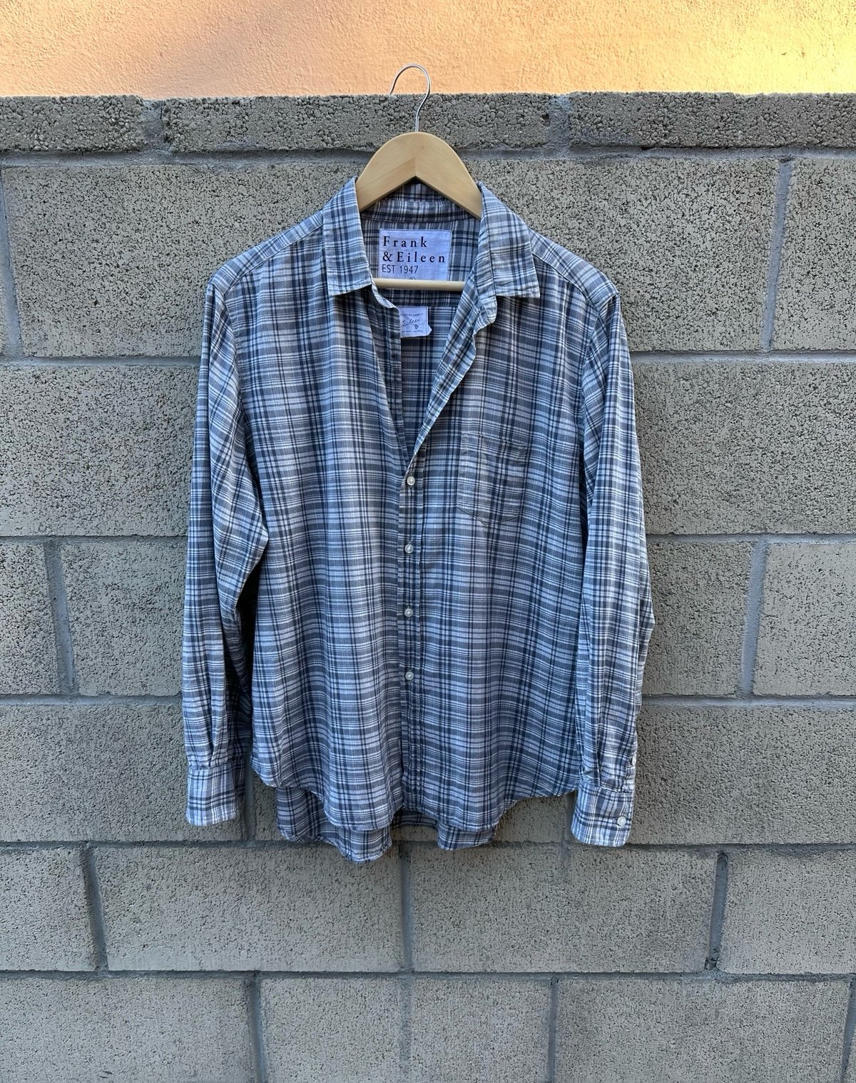 Frank & Eileen Plaid Shirt White/Grey Women's Size L