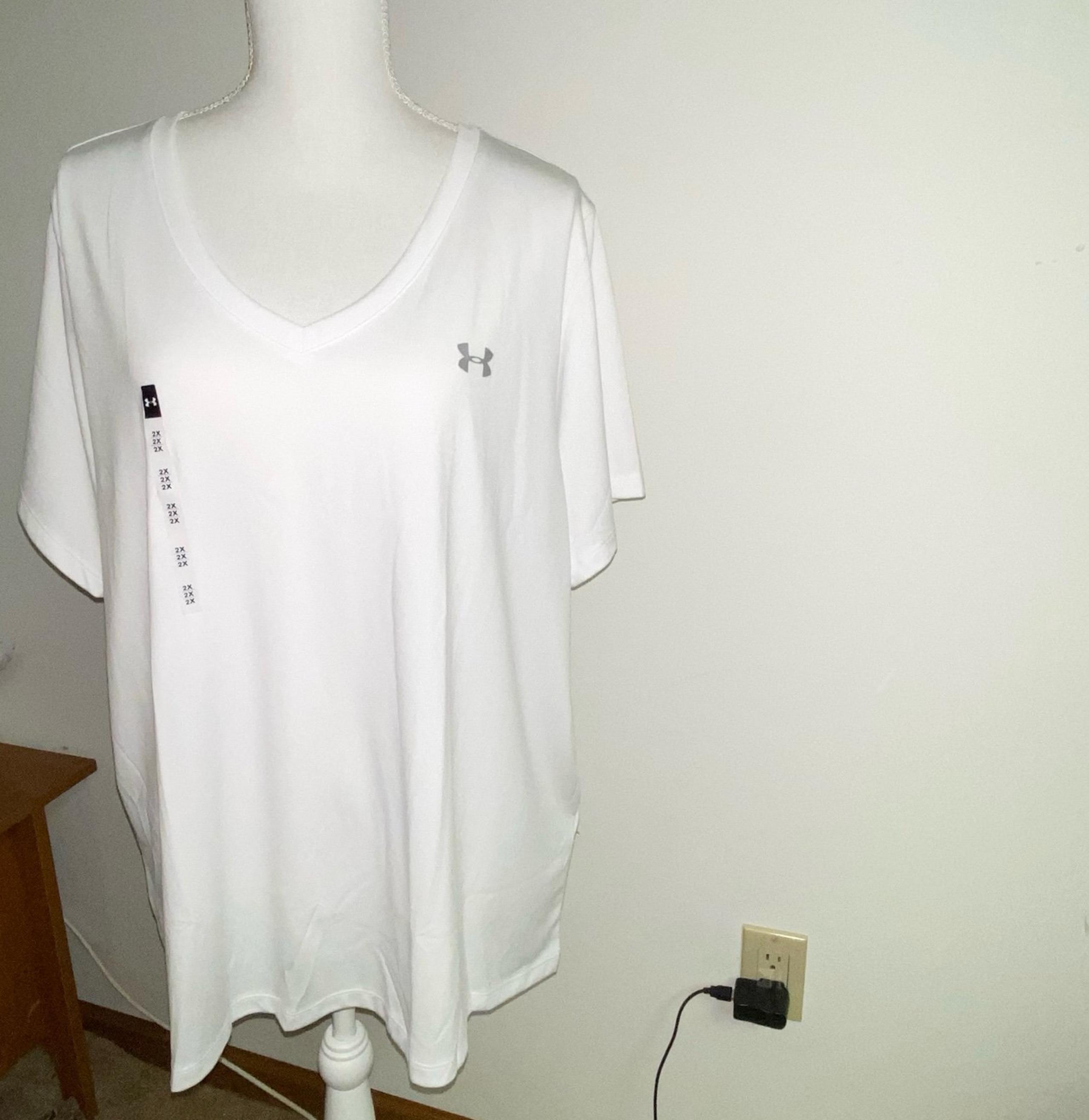 Under Armour womens 2X 2XL XXL T-shirt vneck white short sleeve shirt activewear